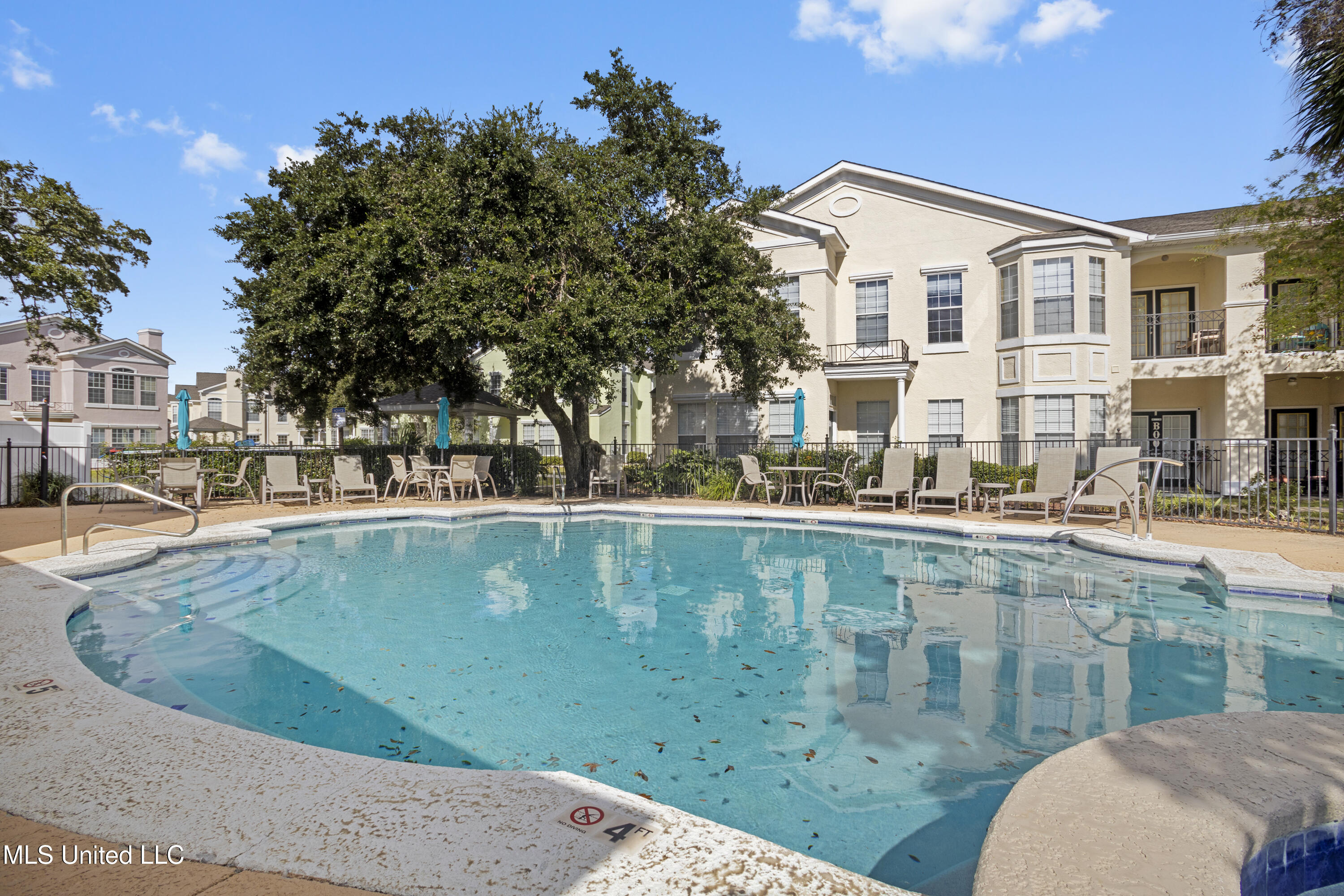 2252 Beach Drive, #2604