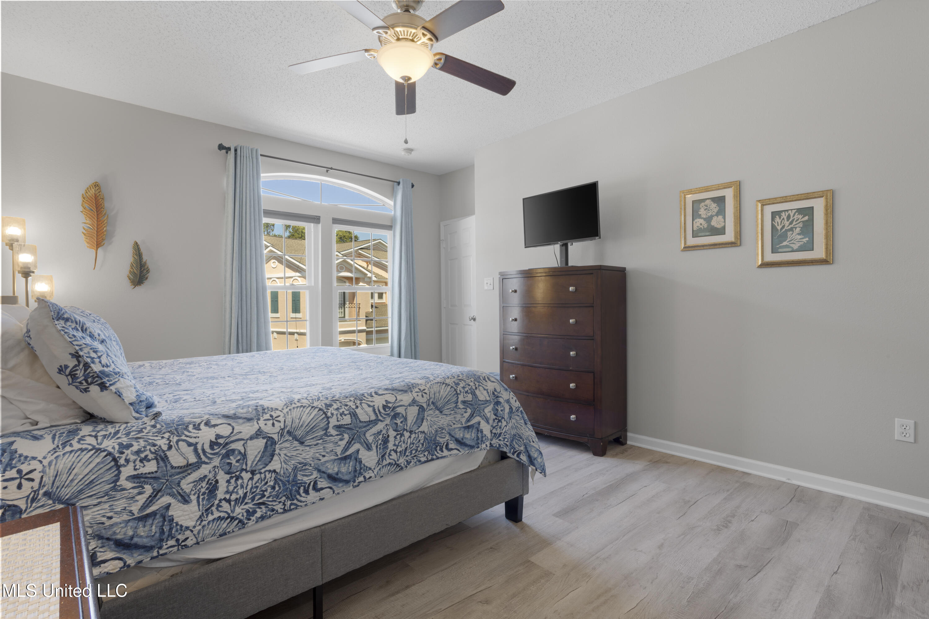 2252 Beach Drive, #2604