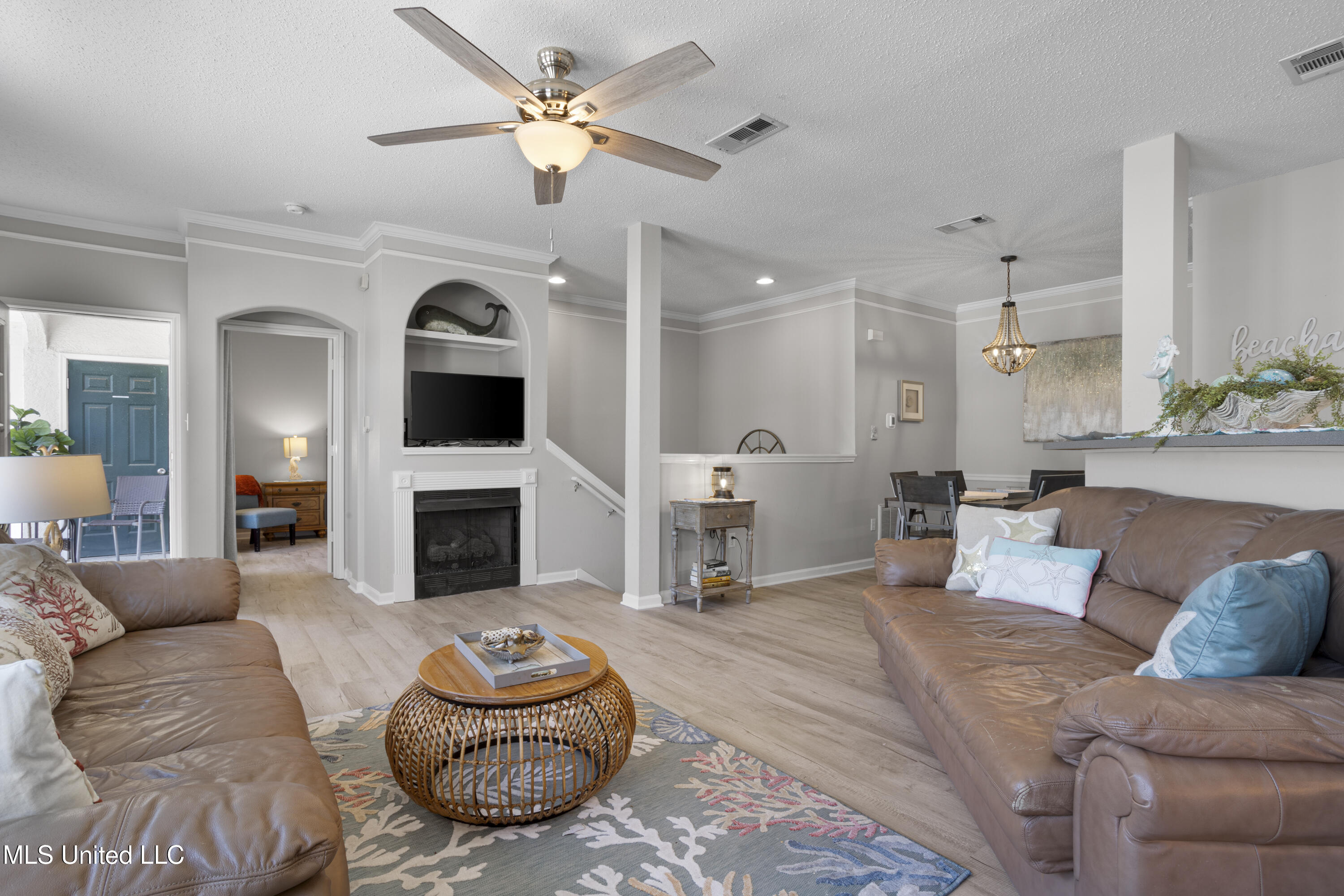 2252 Beach Drive, #2604