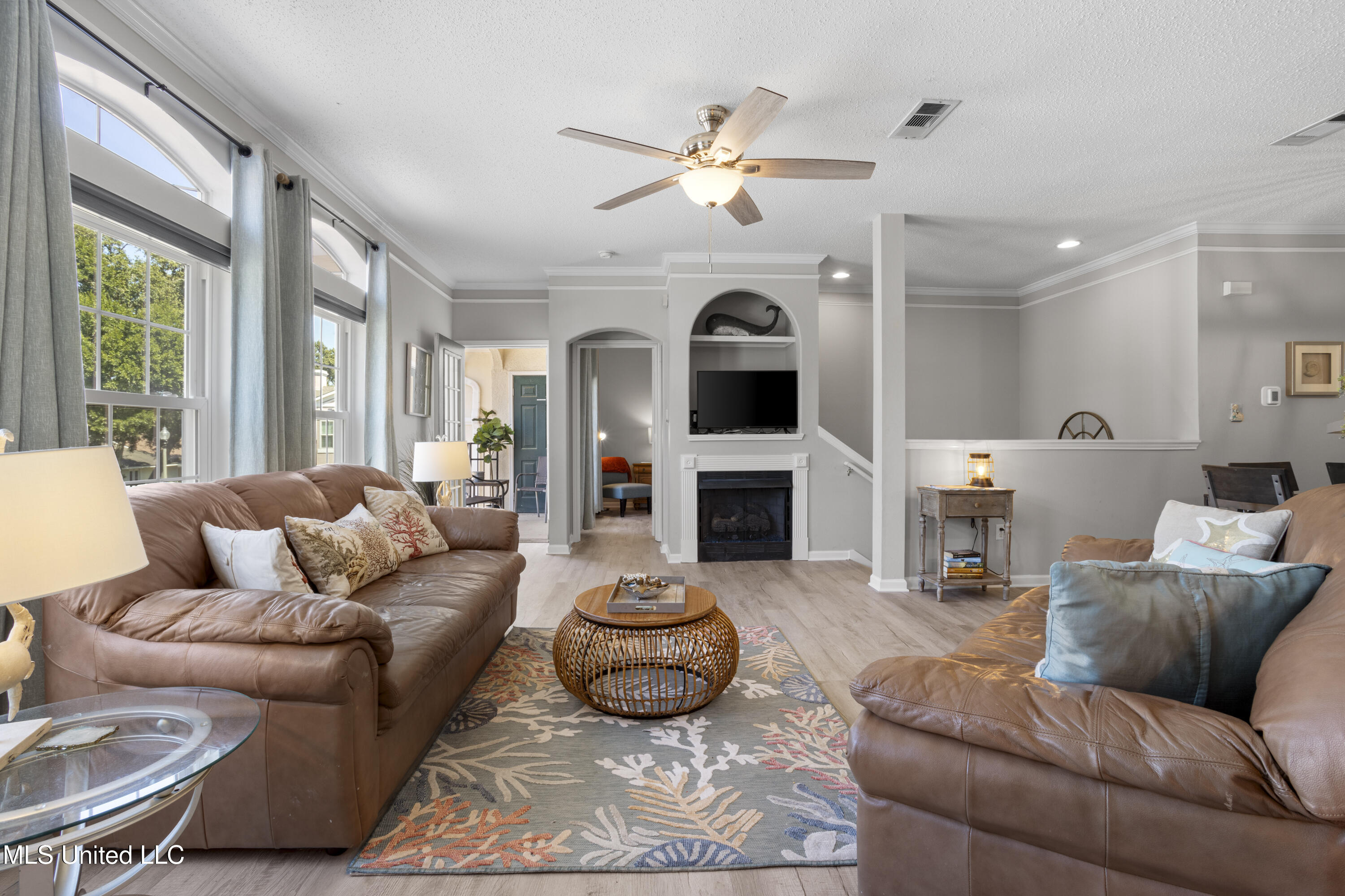 2252 Beach Drive, #2604