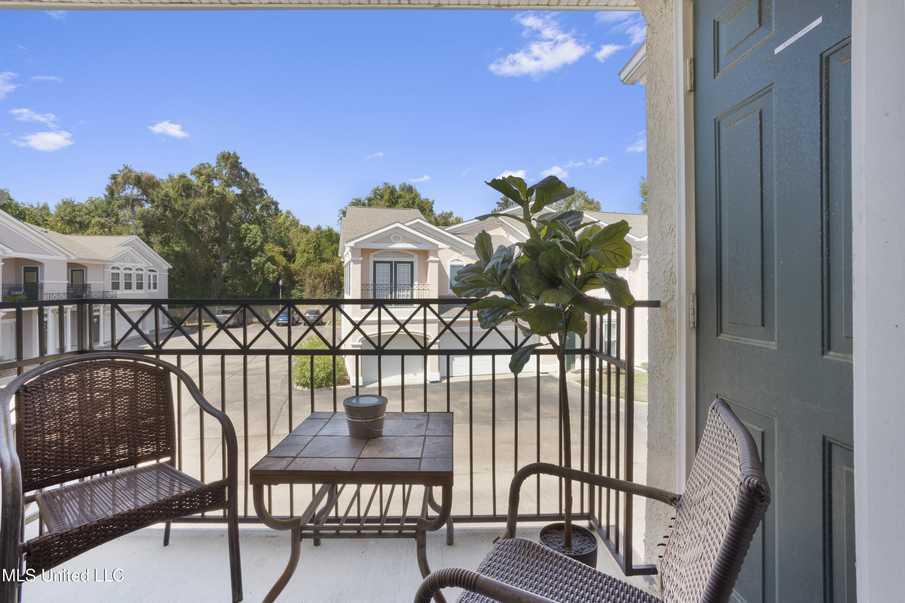 2252 Beach Drive, #2604