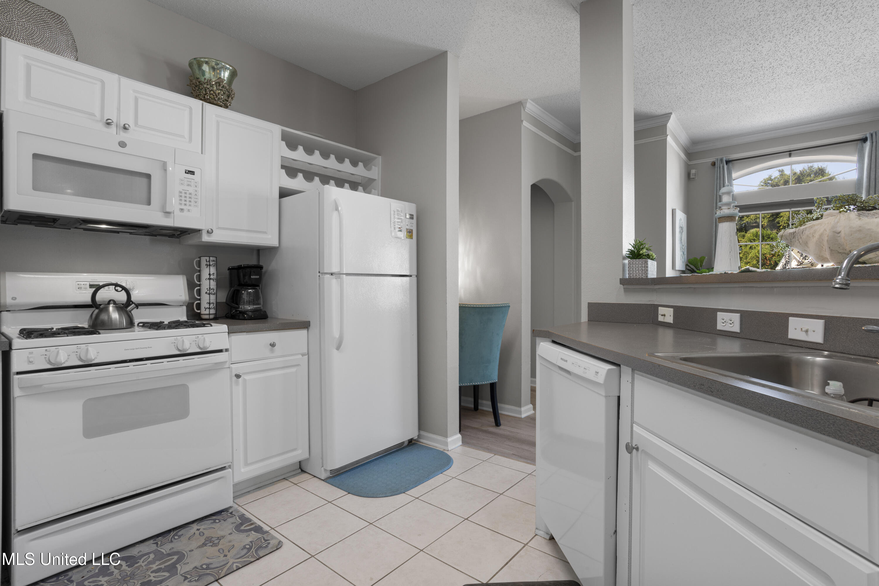 2252 Beach Drive, #2604