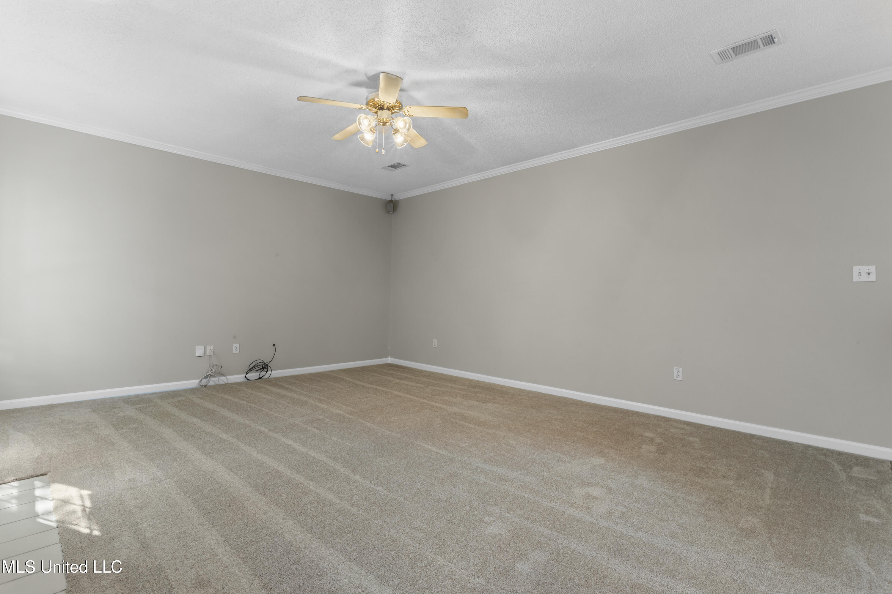 3009 Creekwood Circle