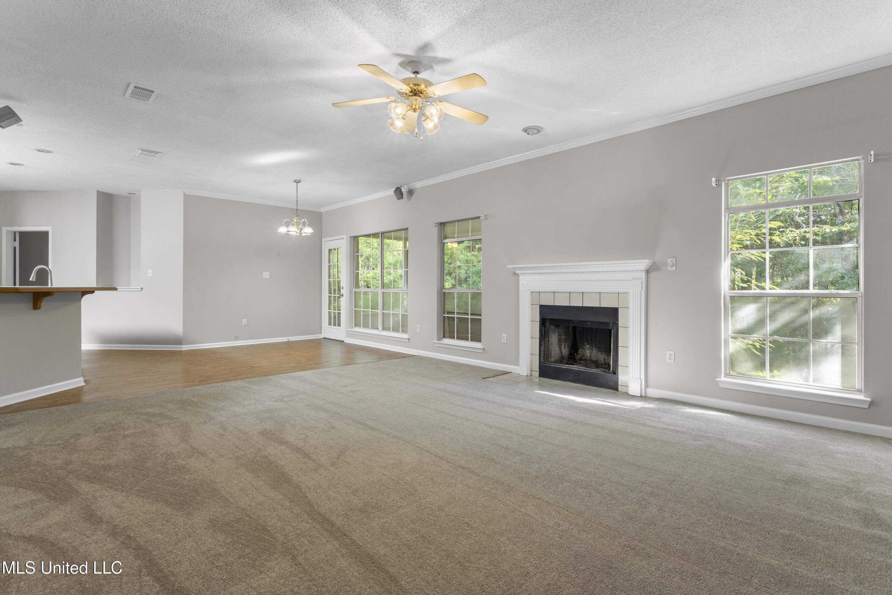 3009 Creekwood Circle