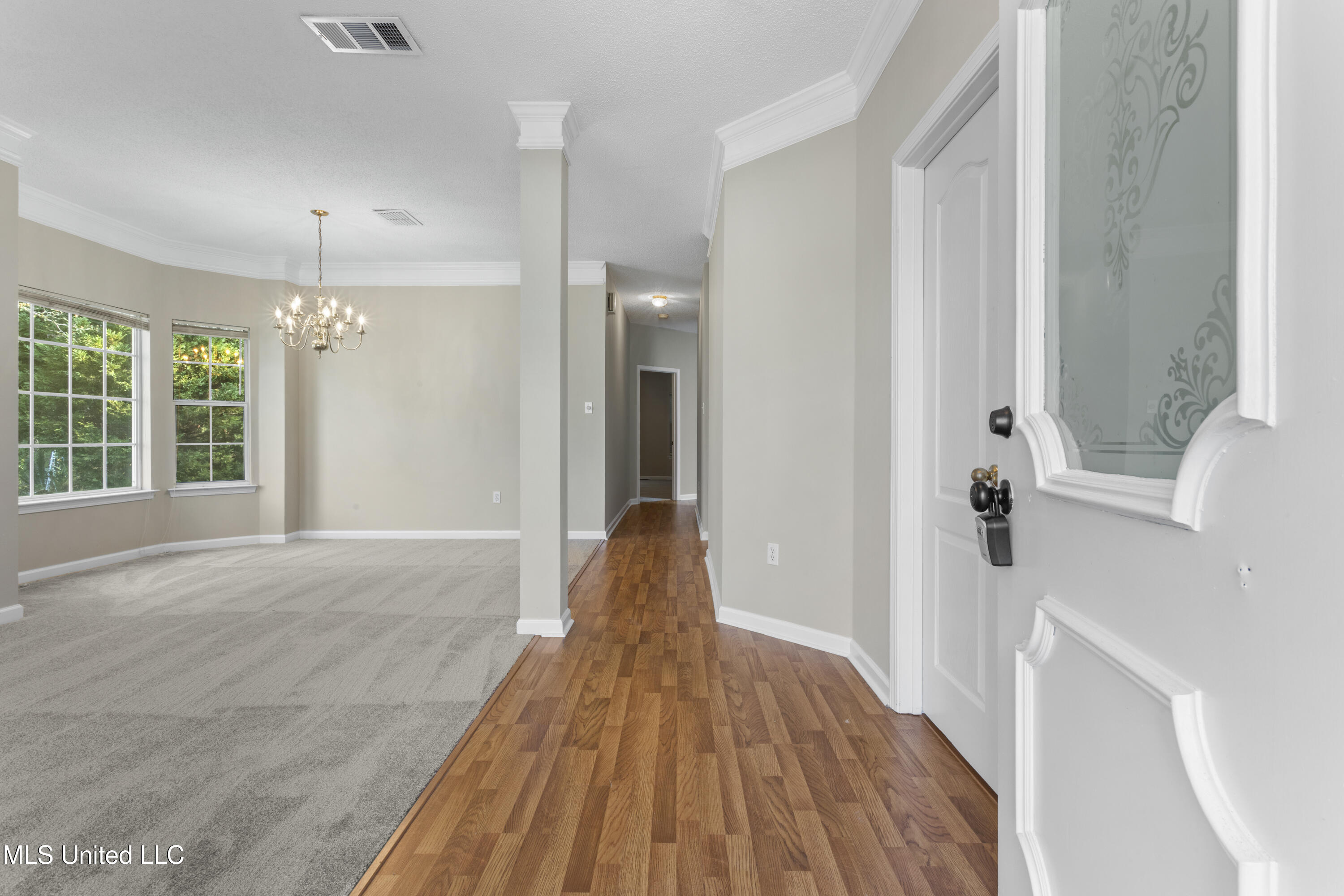 3009 Creekwood Circle