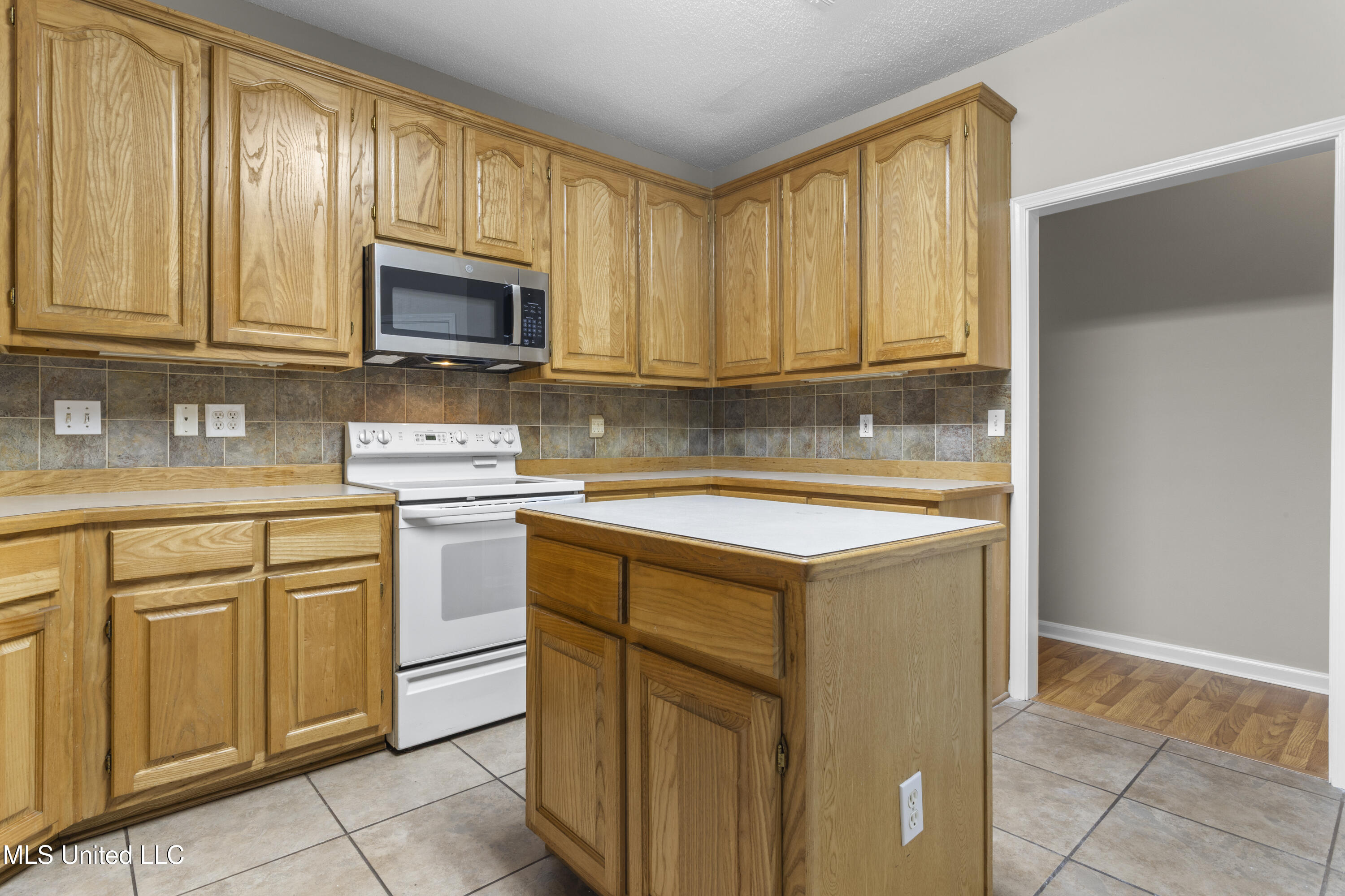 3009 Creekwood Circle