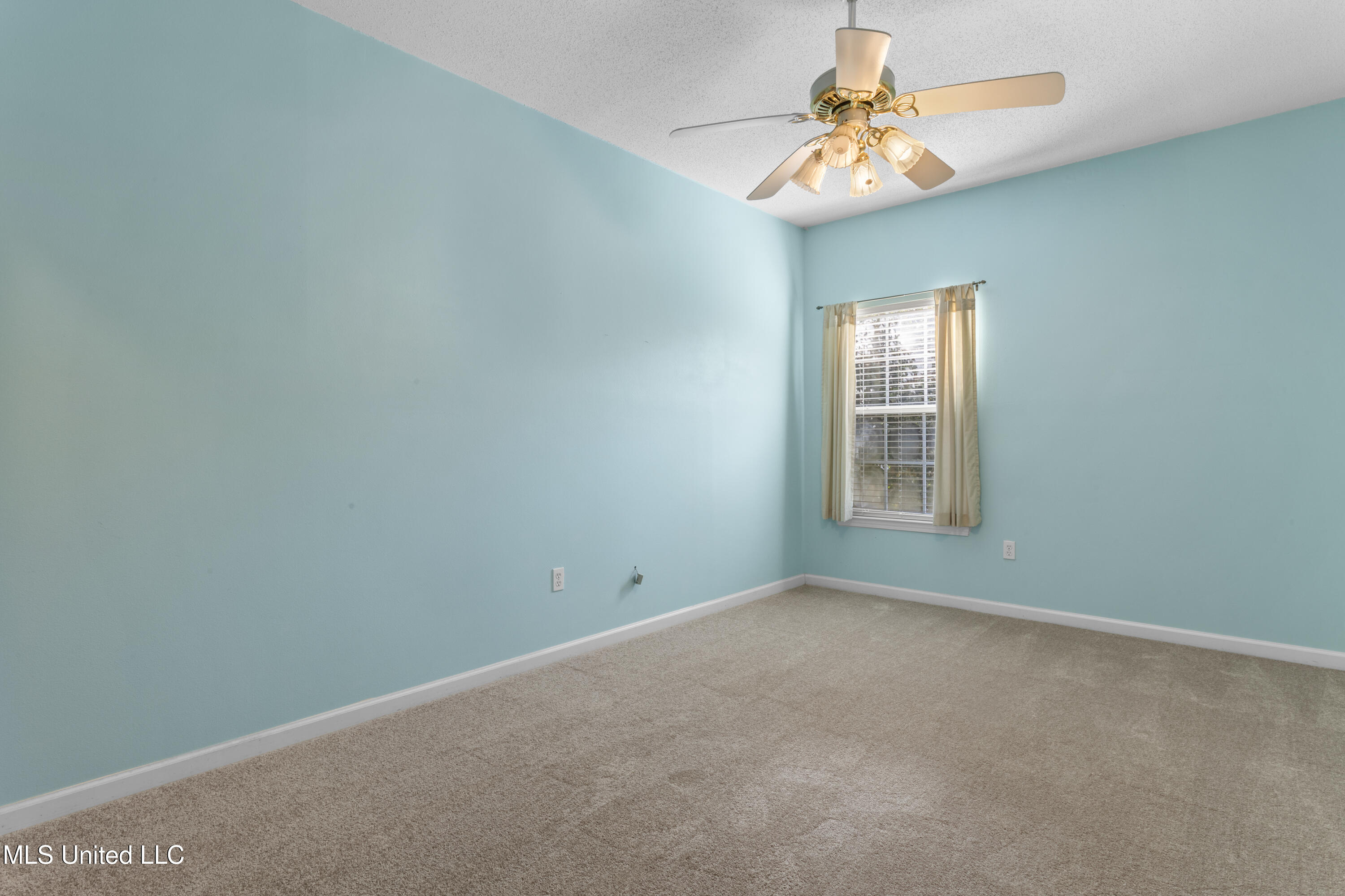 3009 Creekwood Circle