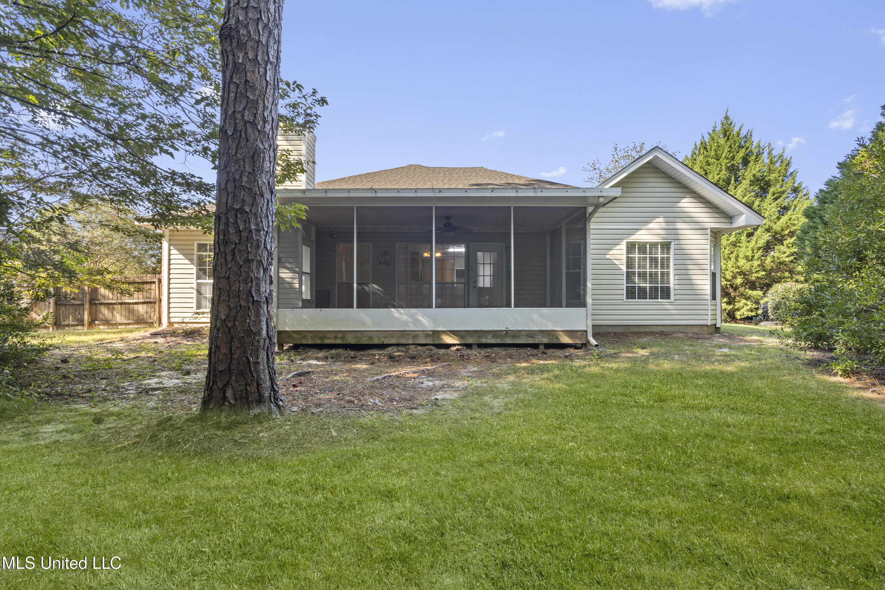 3009 Creekwood Circle