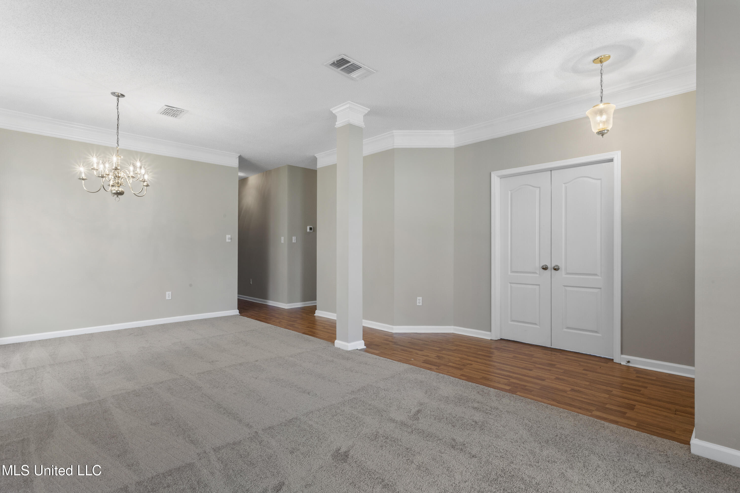 3009 Creekwood Circle
