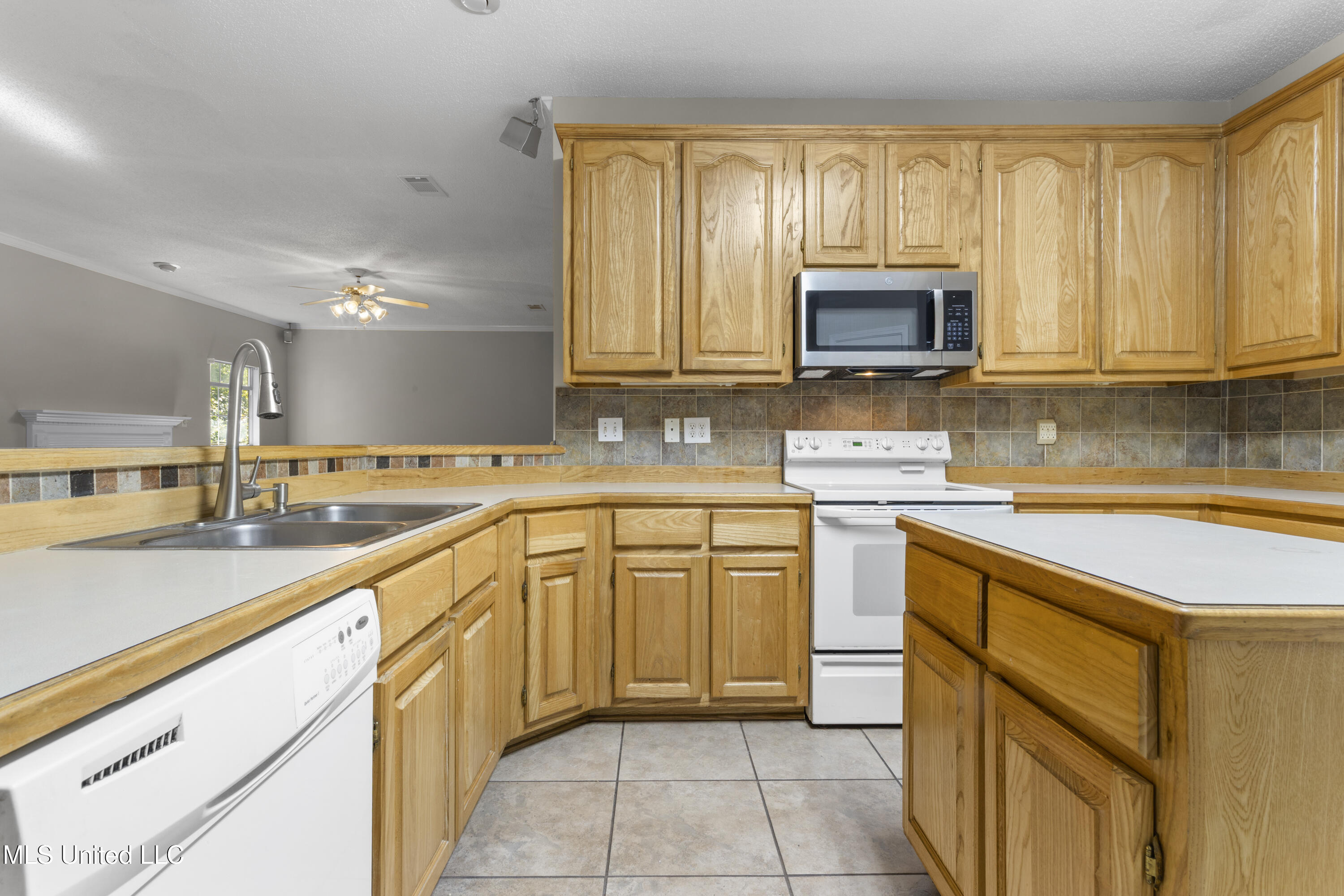 3009 Creekwood Circle