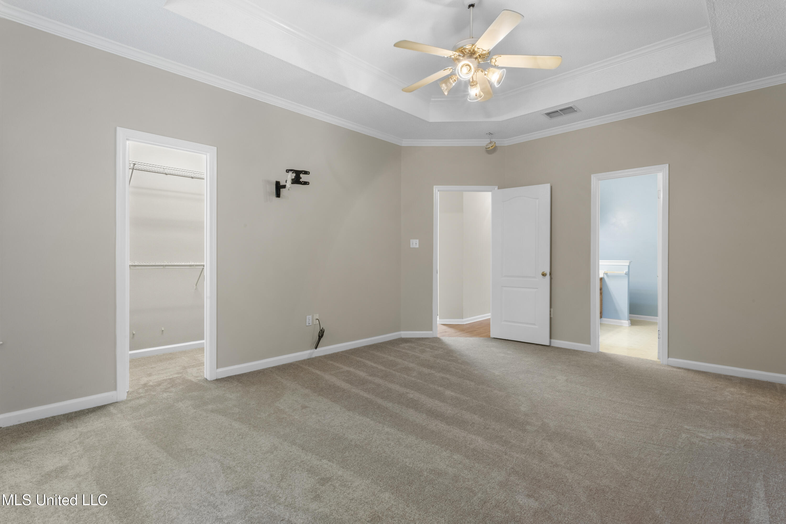 3009 Creekwood Circle