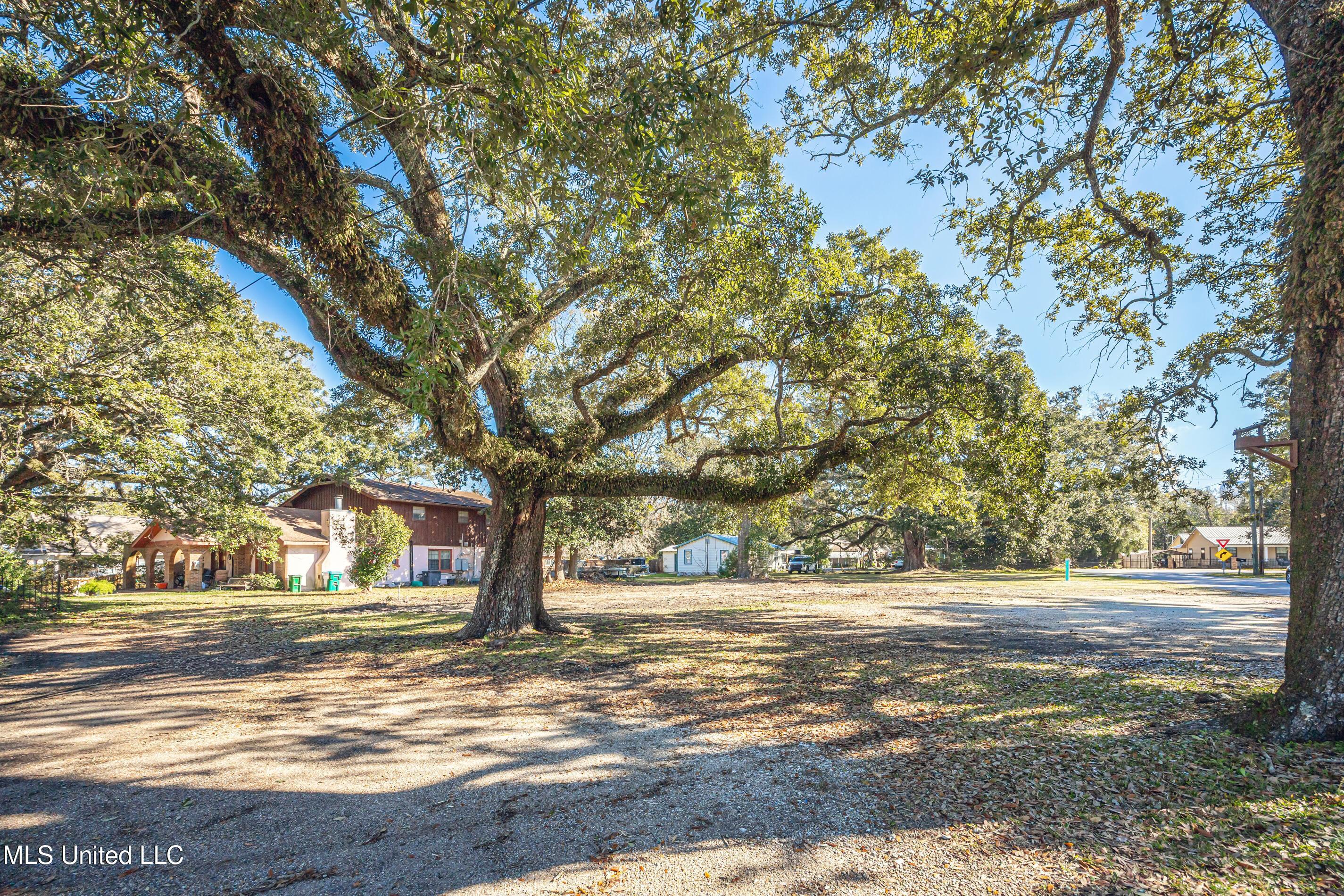 604 Magnolia Avenue