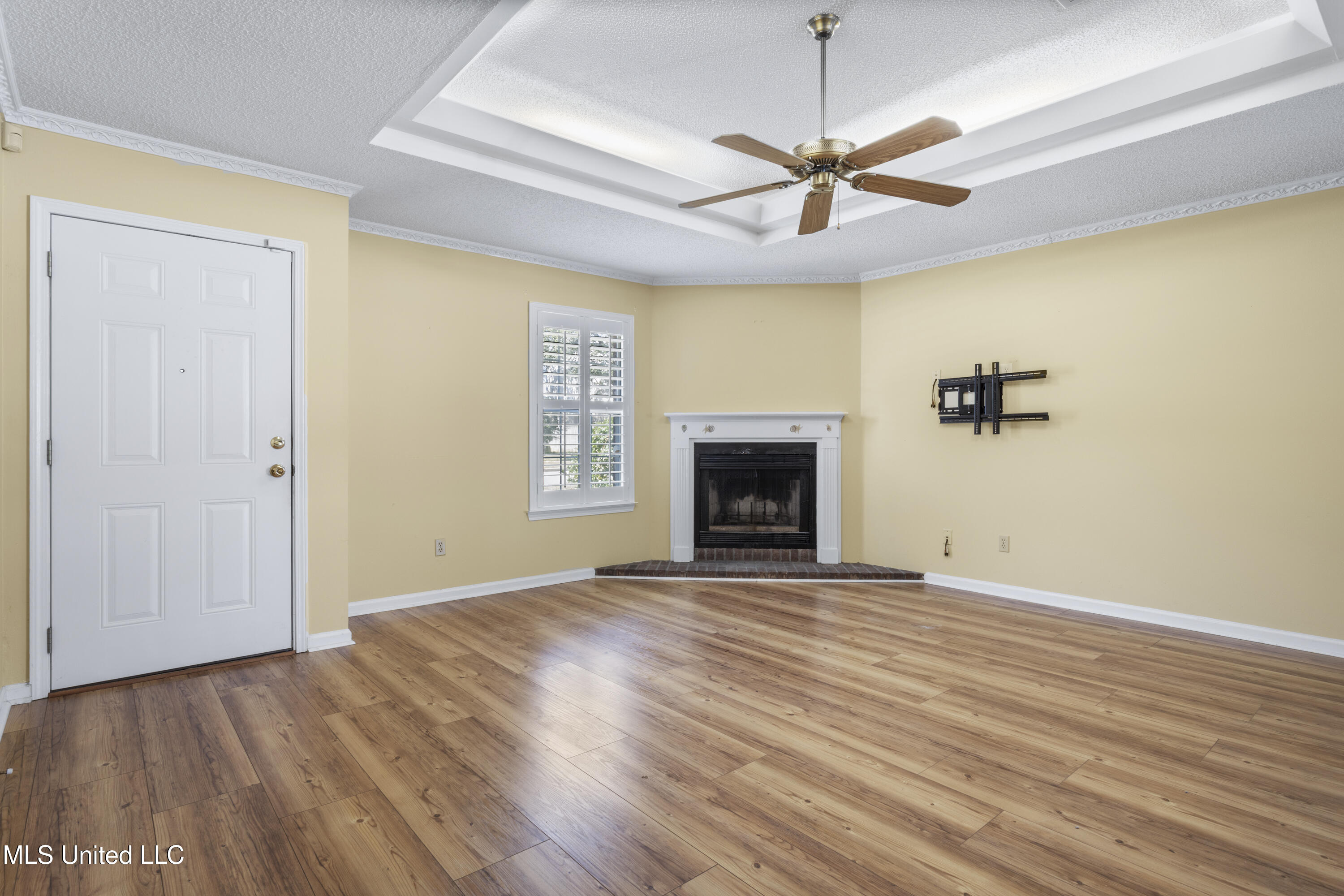 180 Briarfield Avenue