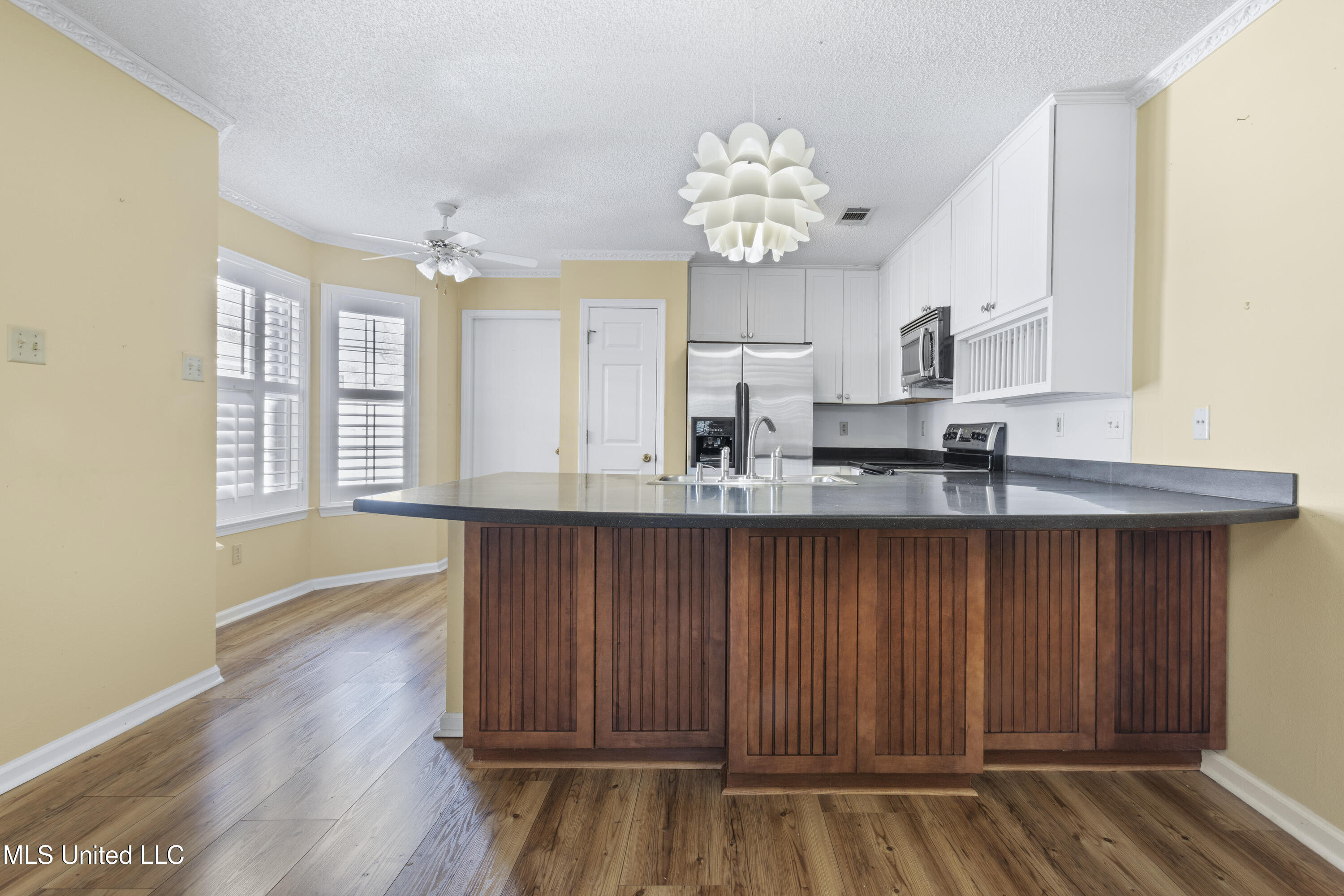 180 Briarfield Avenue