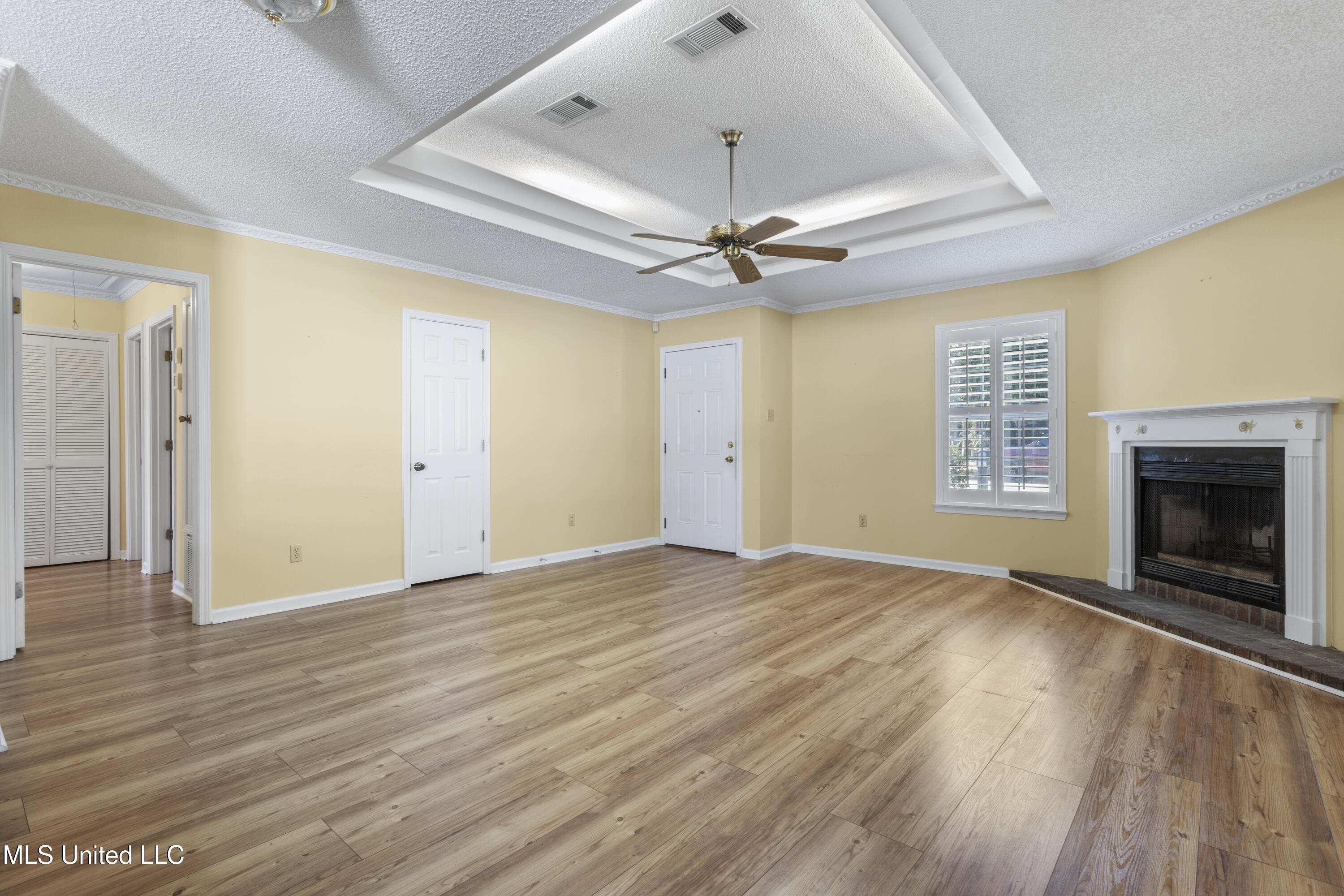 180 Briarfield Avenue