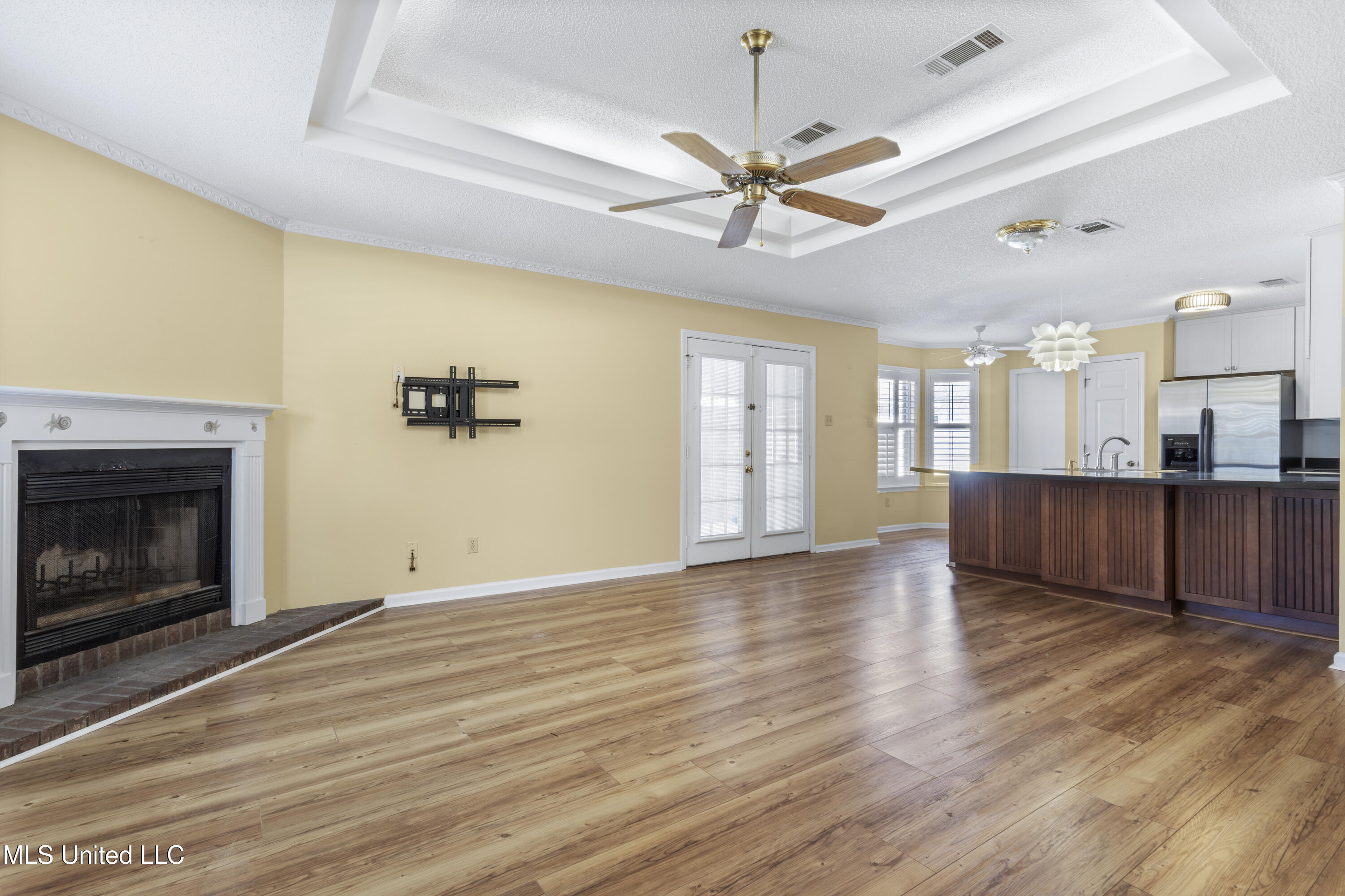 180 Briarfield Avenue