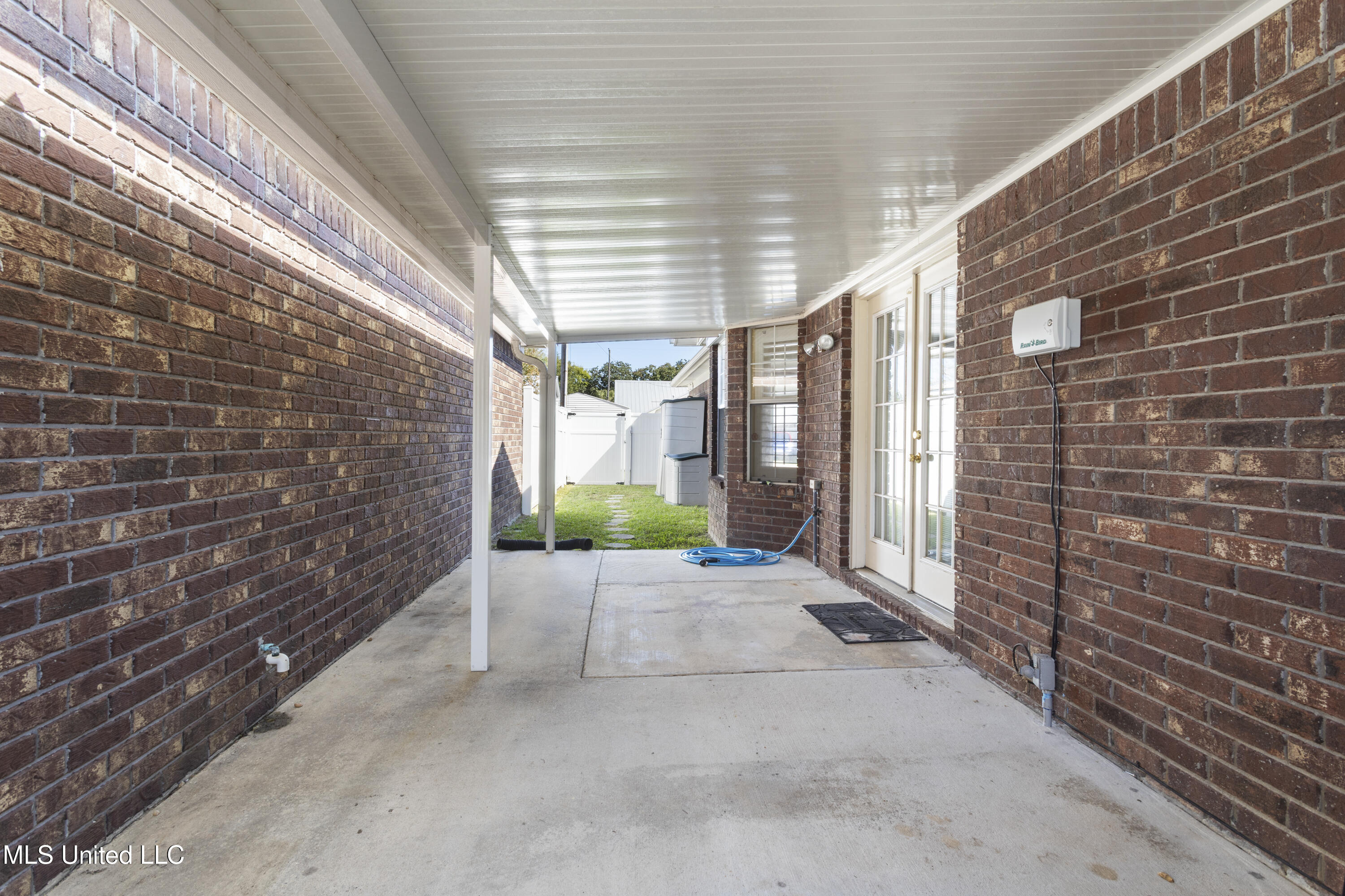 180 Briarfield Avenue