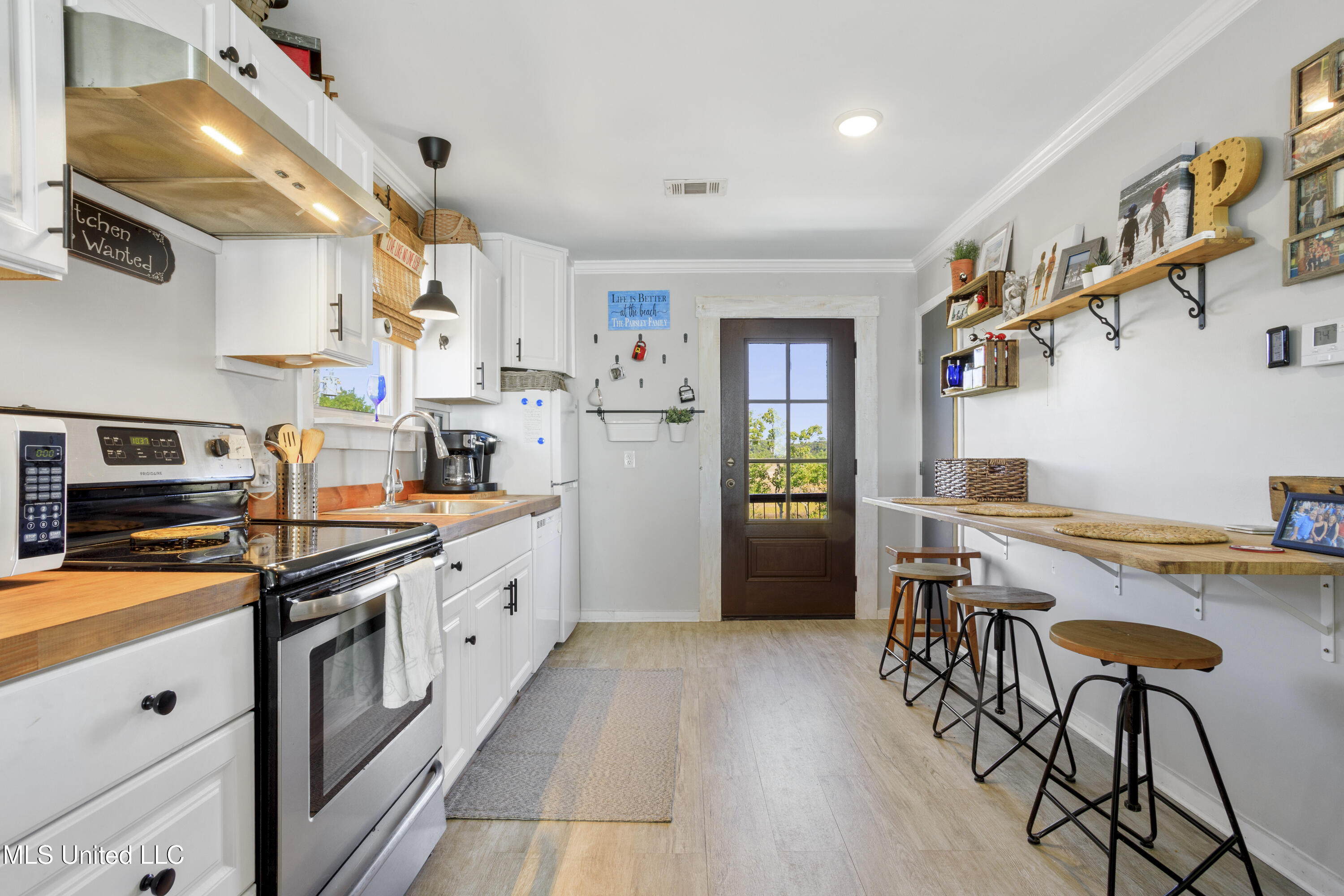 6509 Belle Fontaine Drive