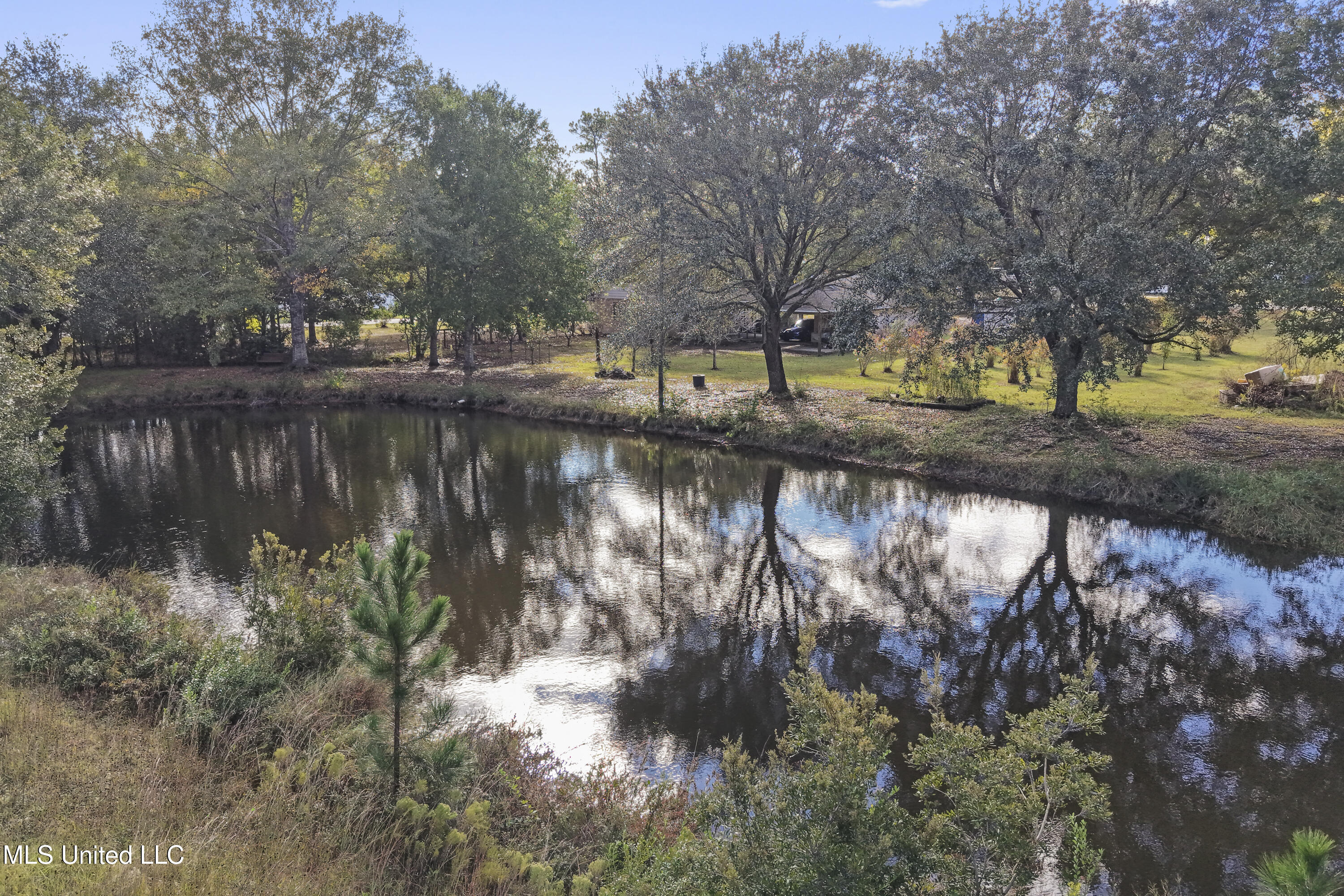 16603 W Lake Drive