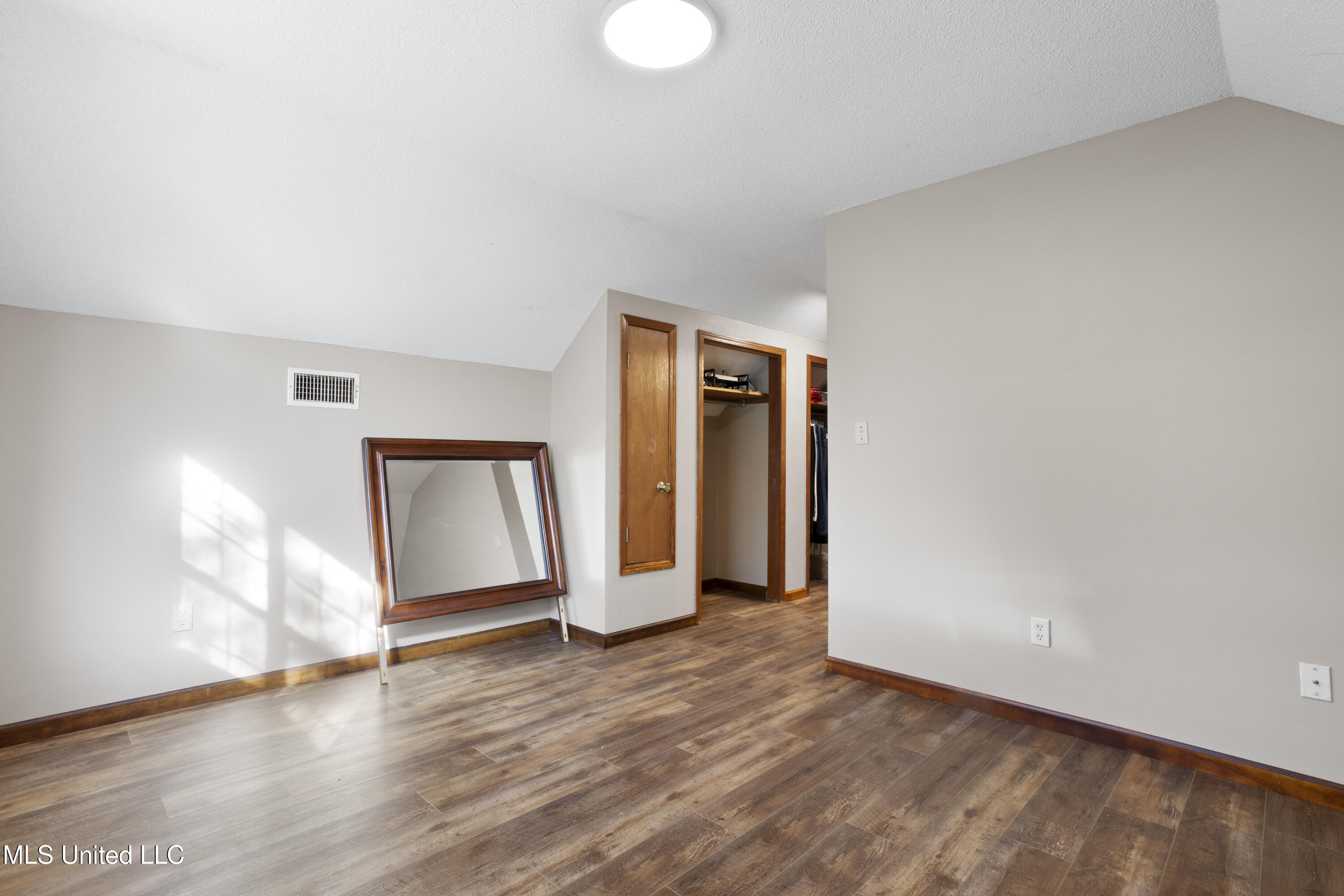 16603 W Lake Drive