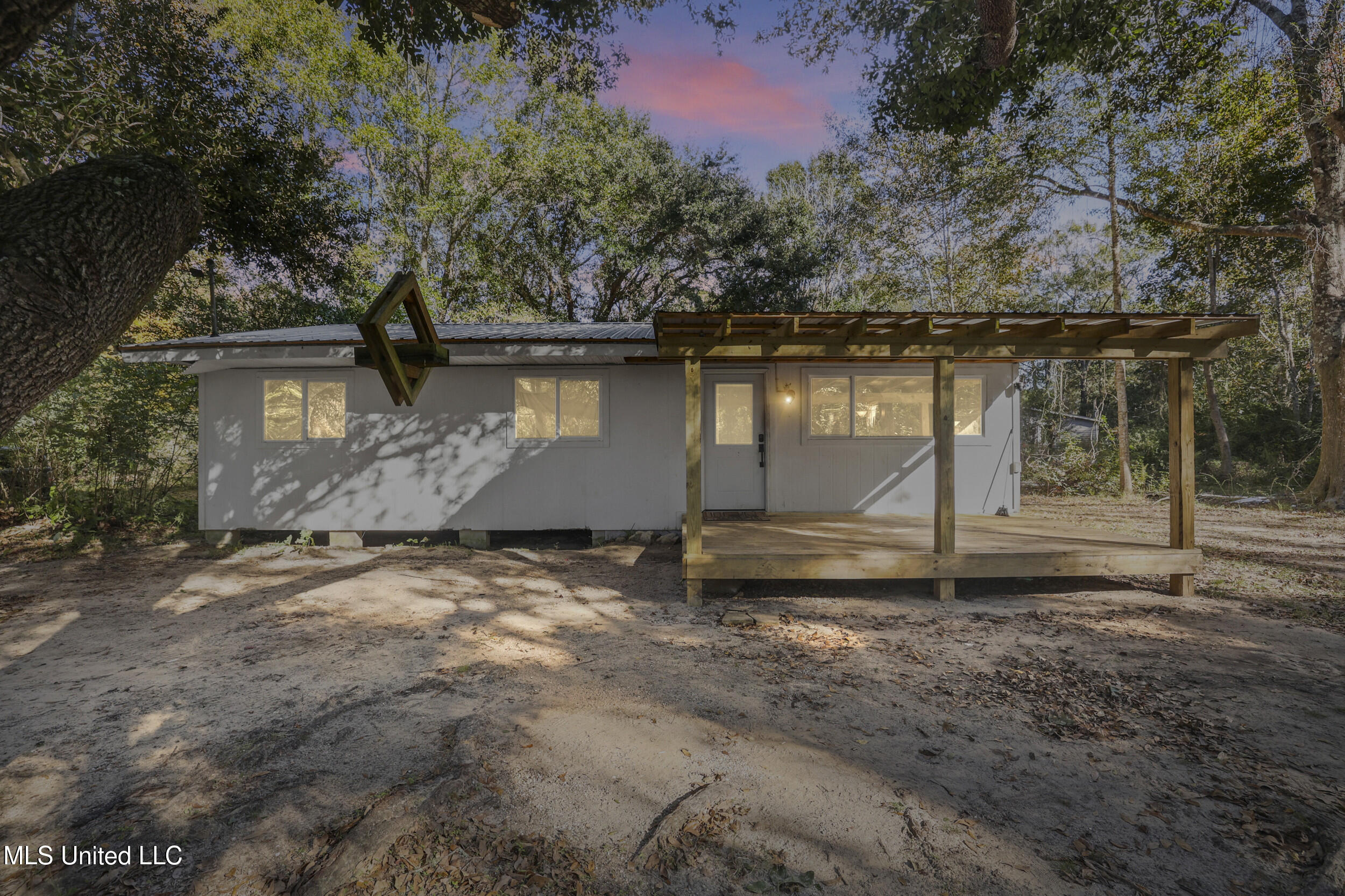 2200 Inabinette Road