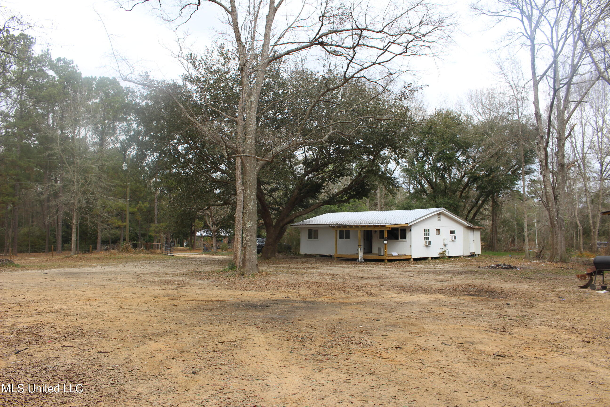 2200 Inabinette Road