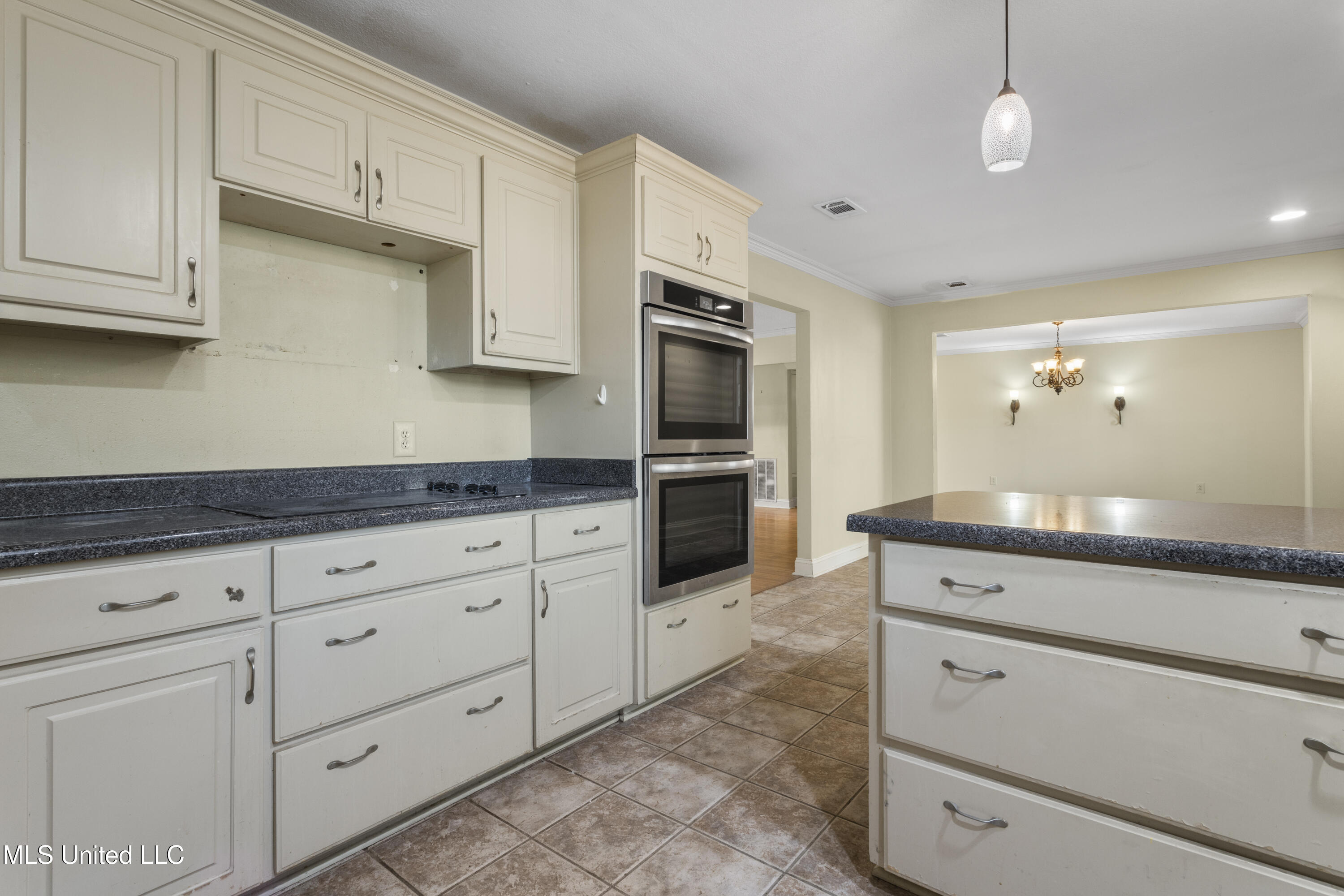 1513 Woodhaven Street