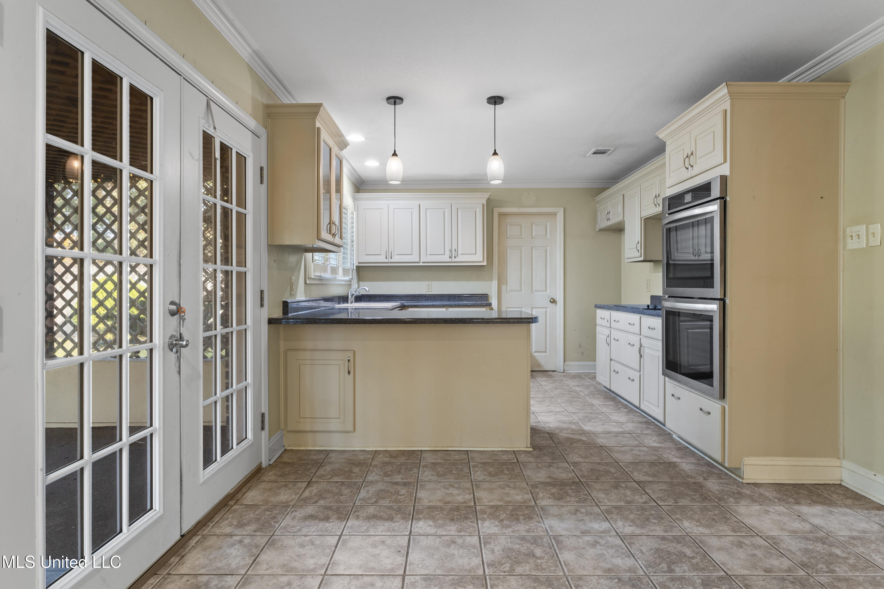 1513 Woodhaven Street