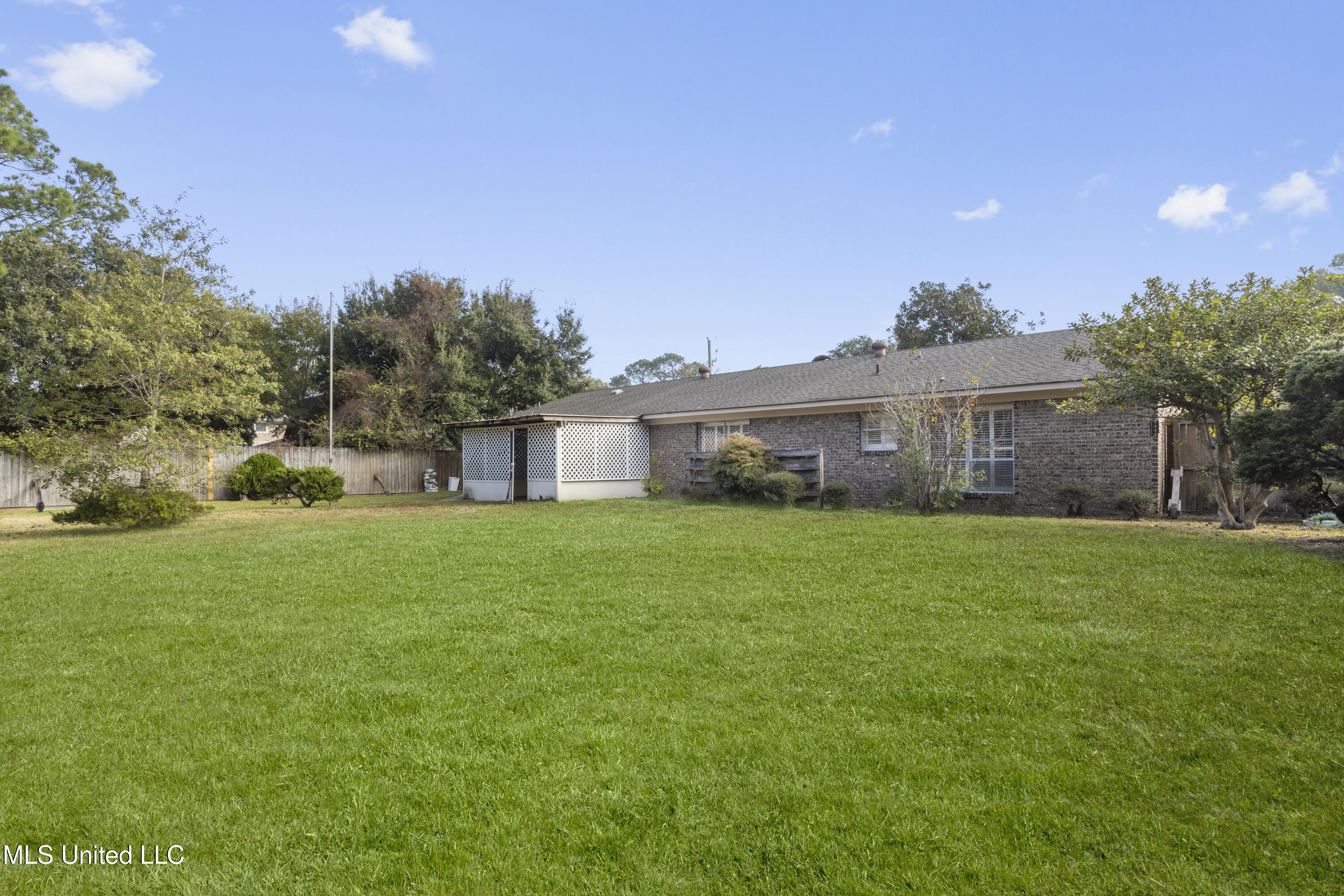 1513 Woodhaven Street