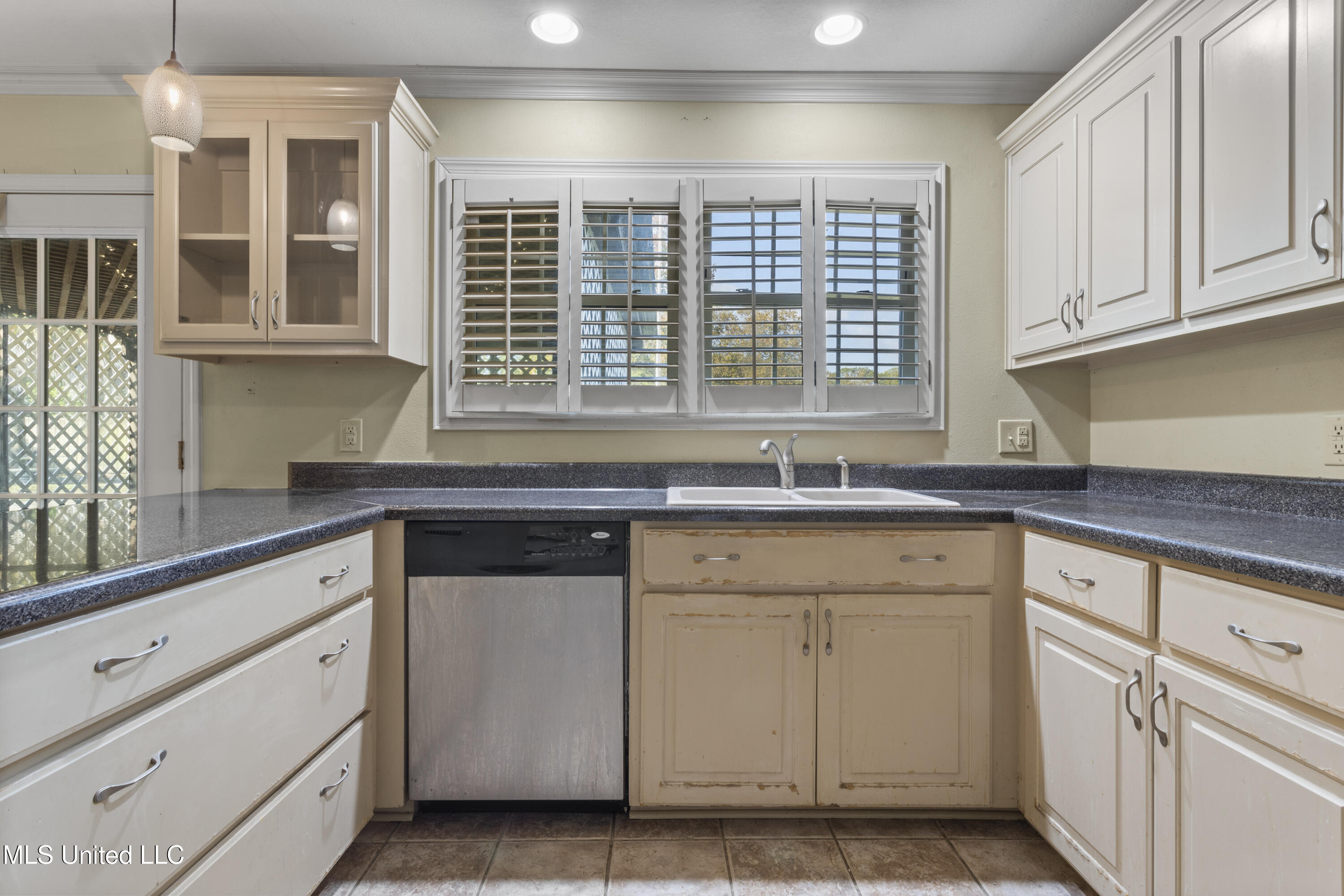 1513 Woodhaven Street