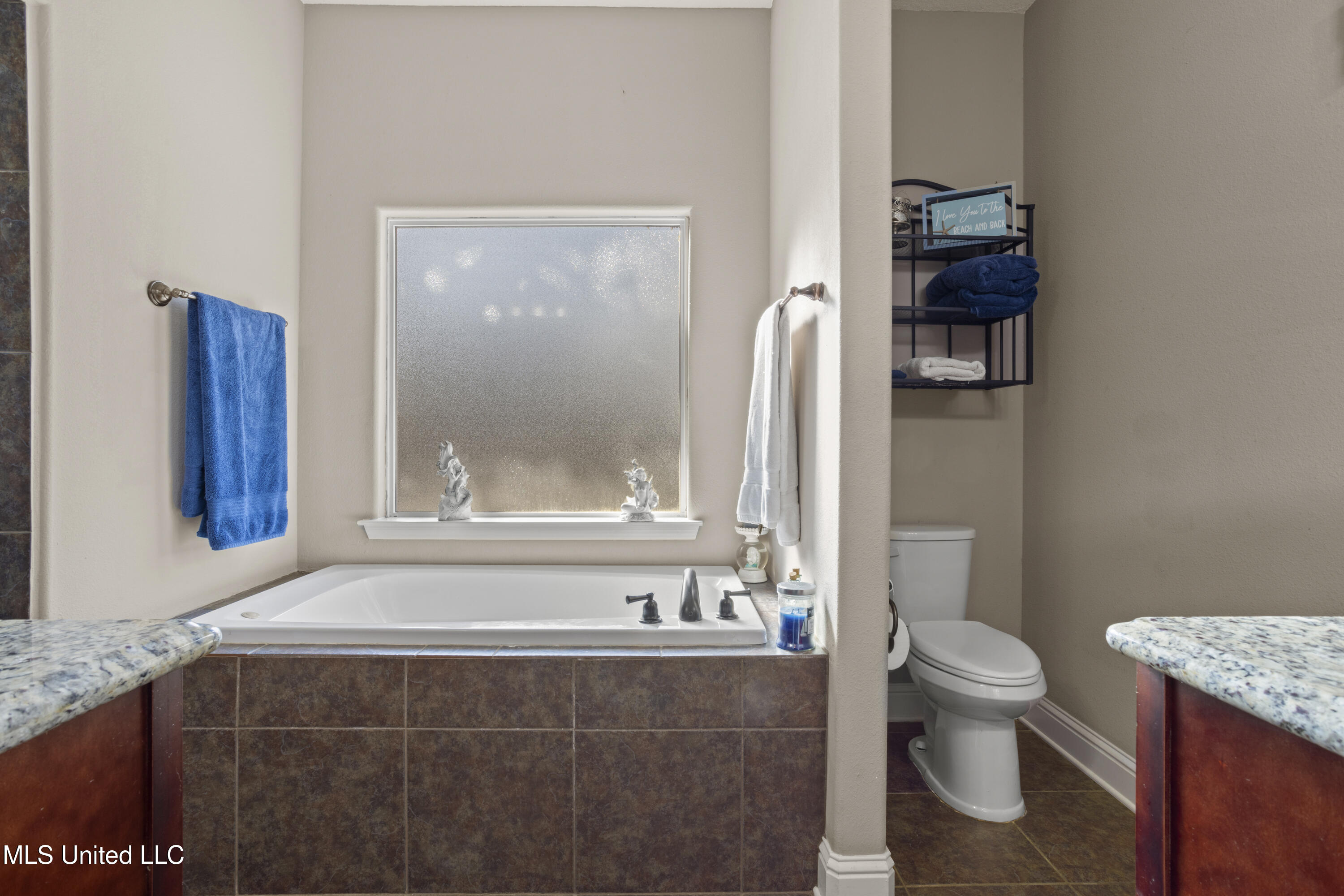 1716 Perdido Boulevard