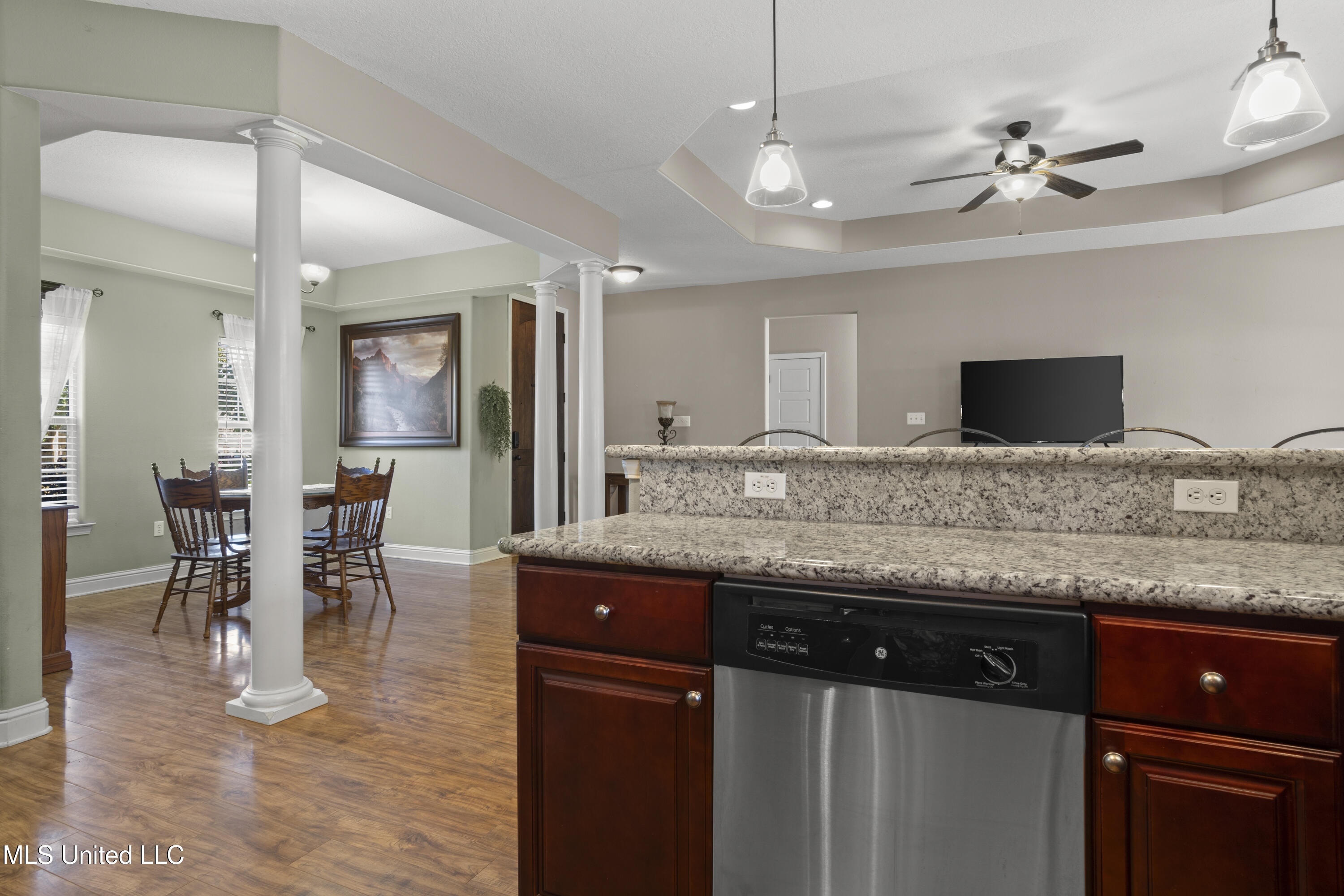 1716 Perdido Boulevard