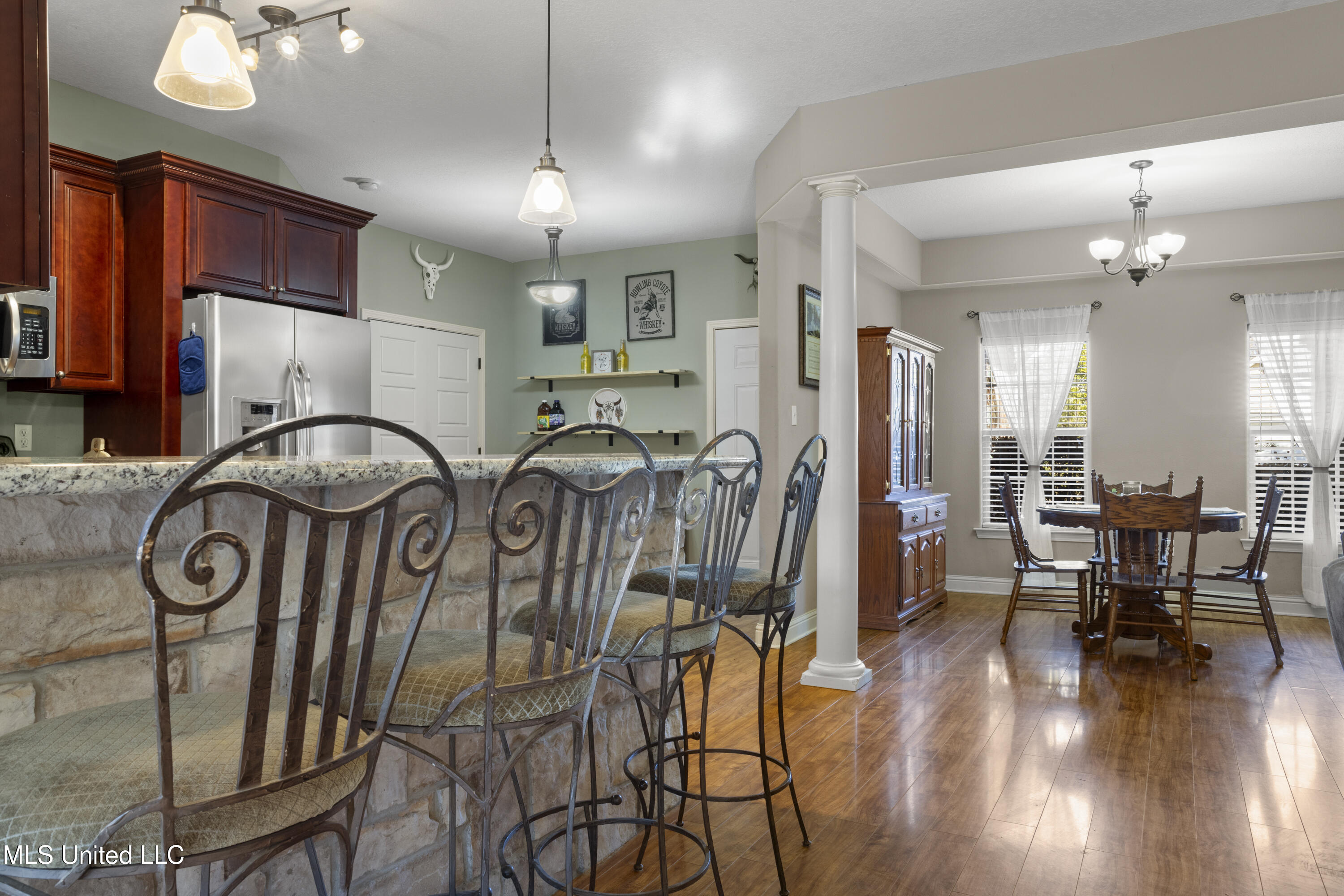 1716 Perdido Boulevard