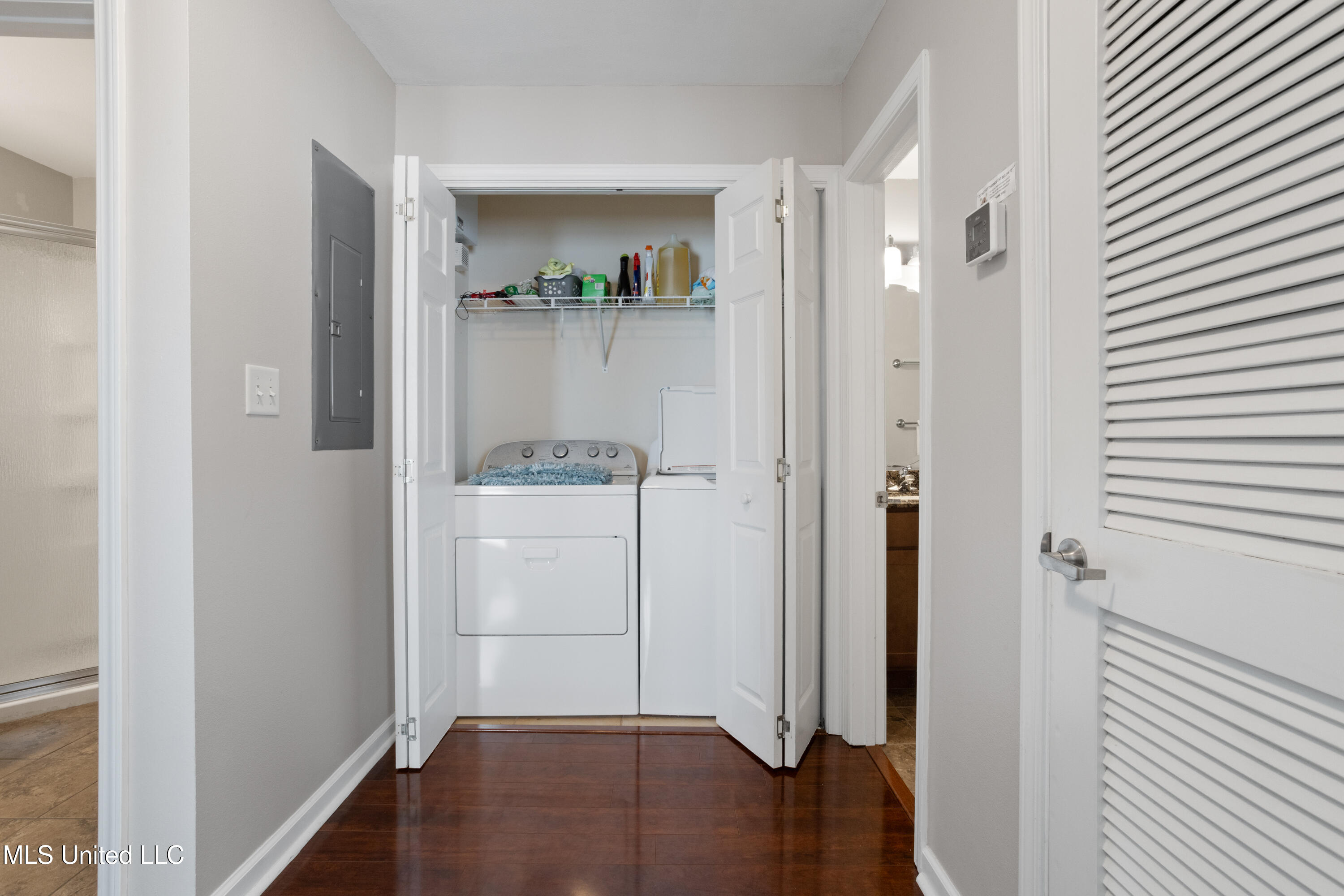 2421 Beachview Drive, G2
