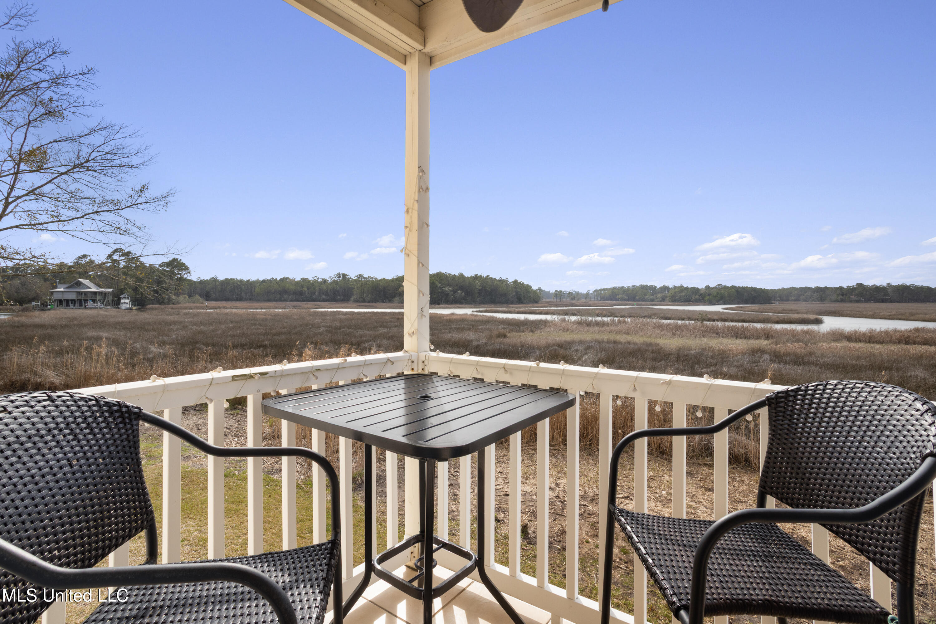 2421 Beachview Drive, G2