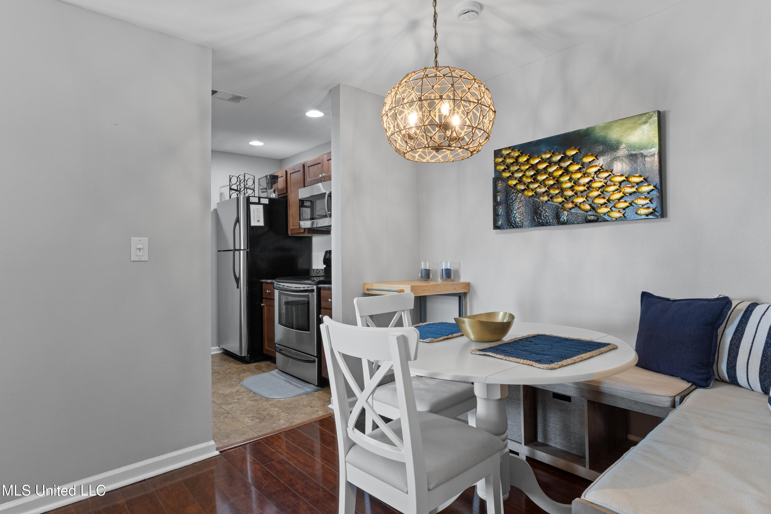 2421 Beachview Drive, G2
