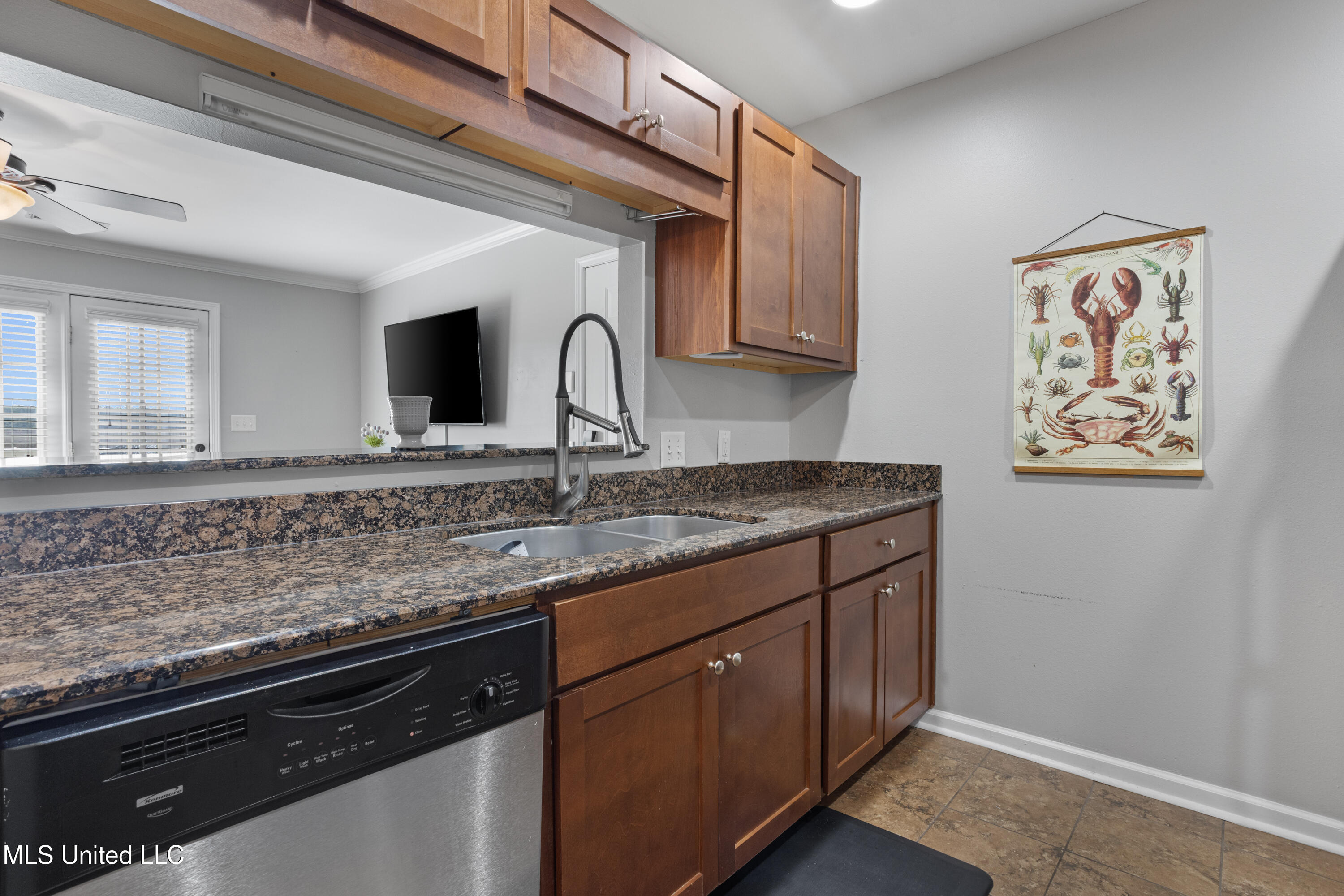 2421 Beachview Drive, G2