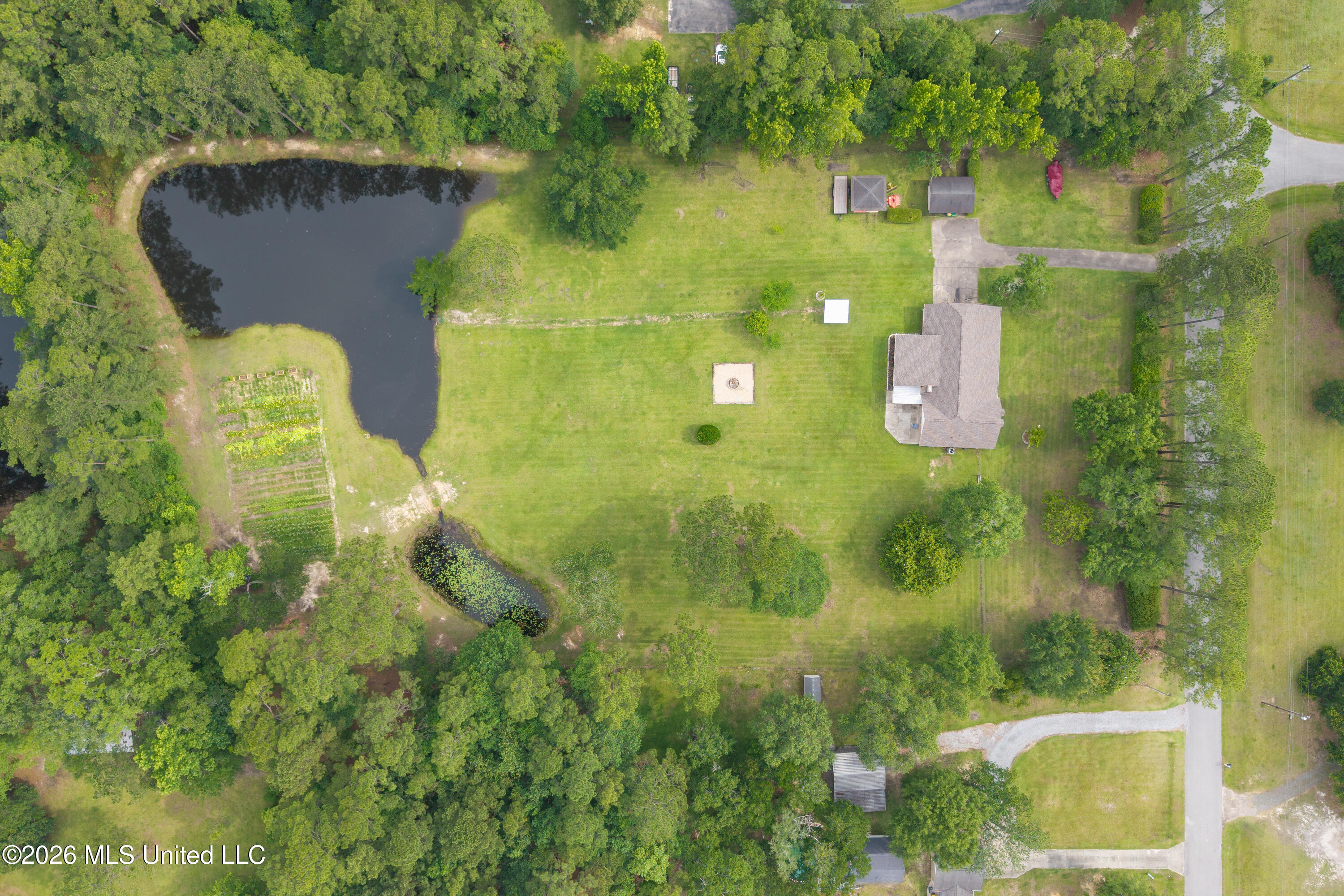 11208 Hillside Hollow Road