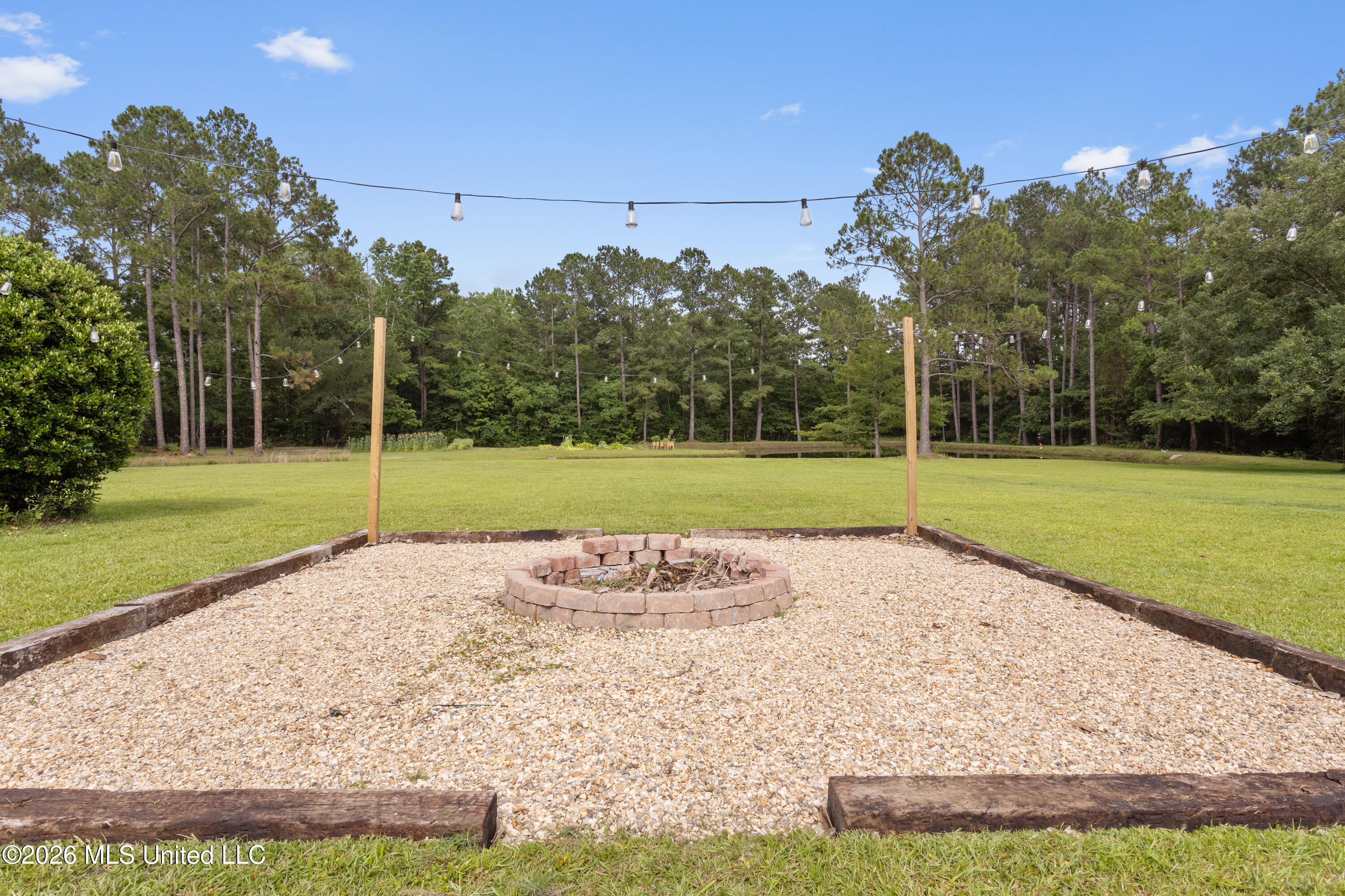11208 Hillside Hollow Road