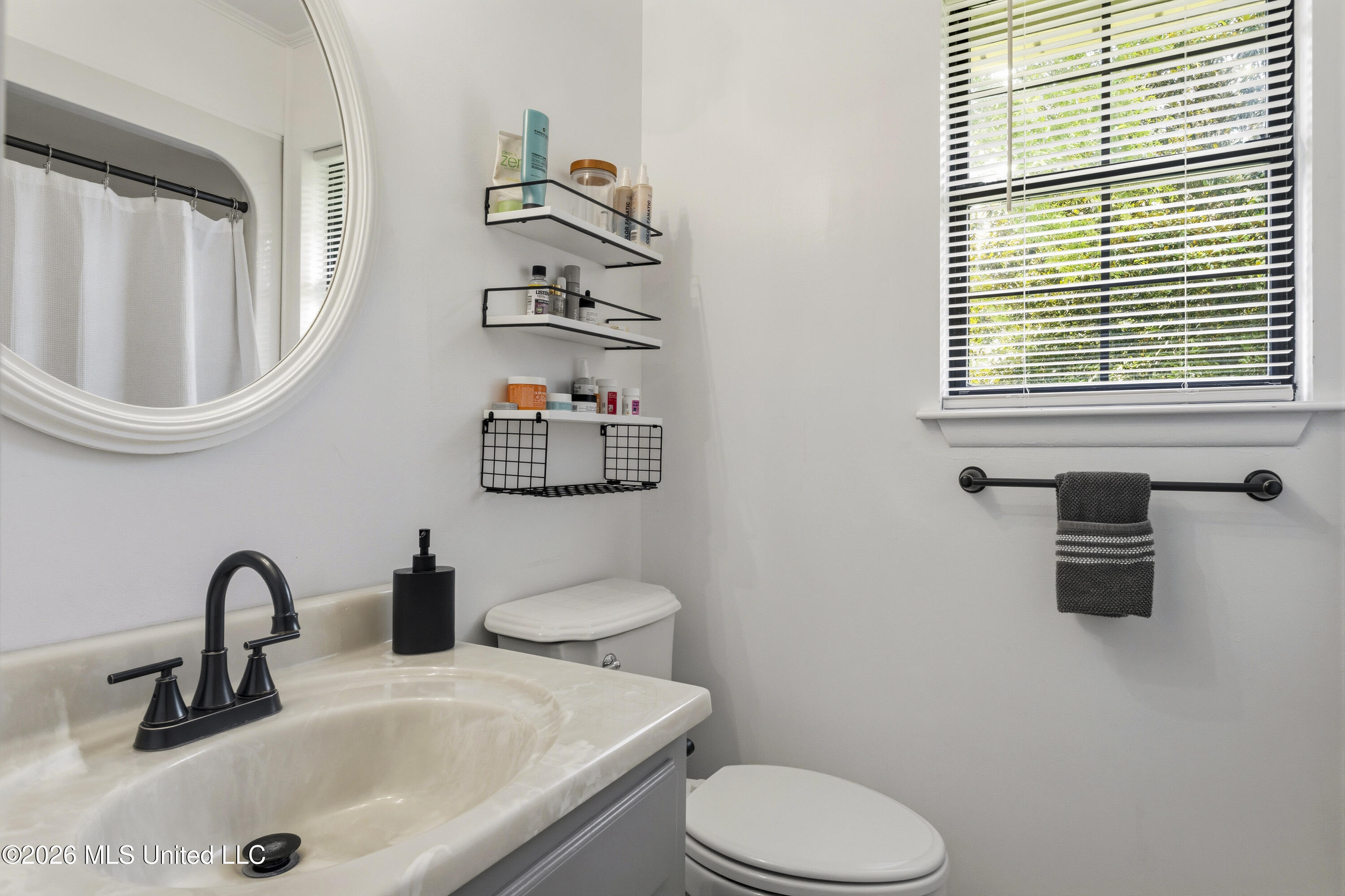 11208 Hillside Hollow Road