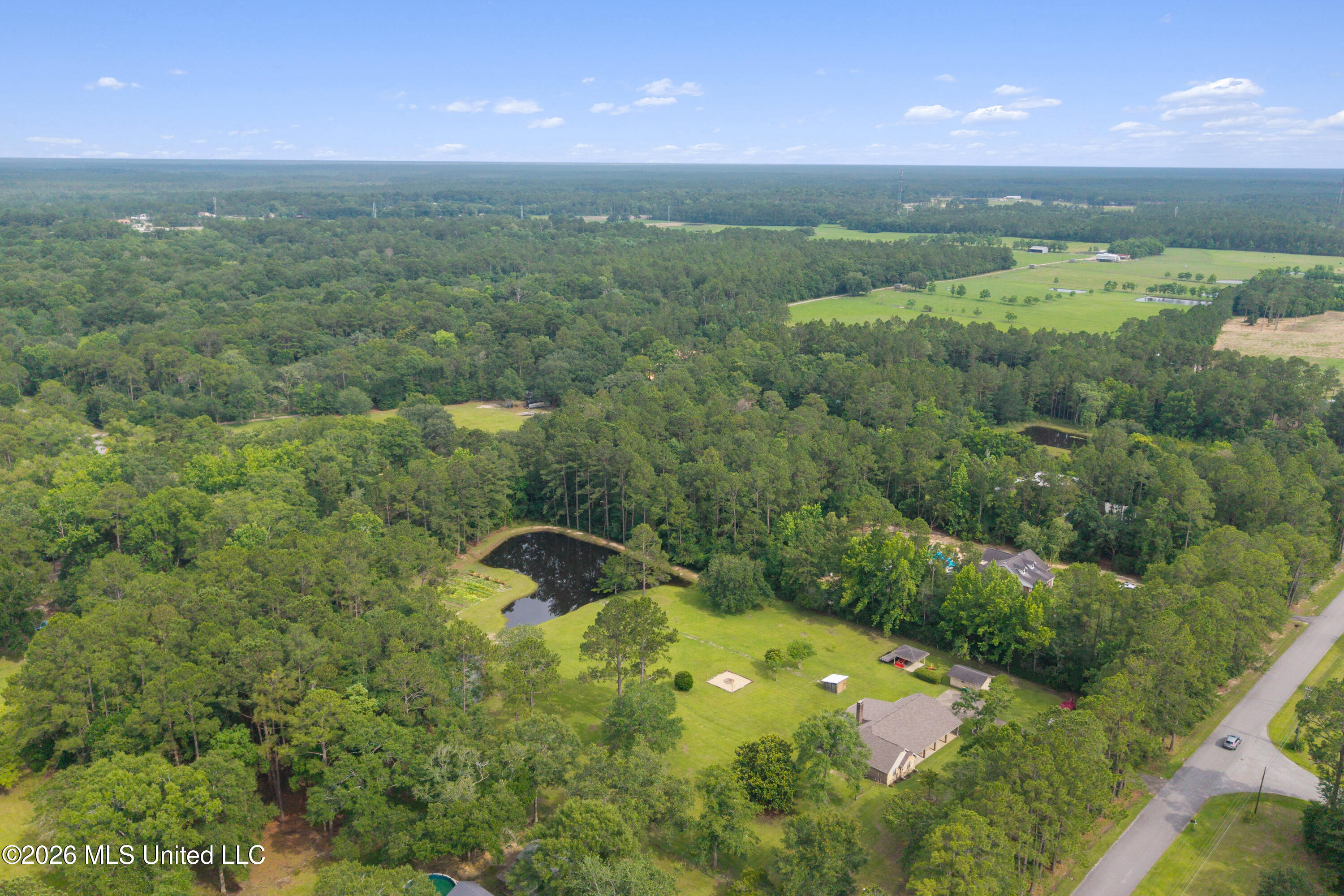 11208 Hillside Hollow Road