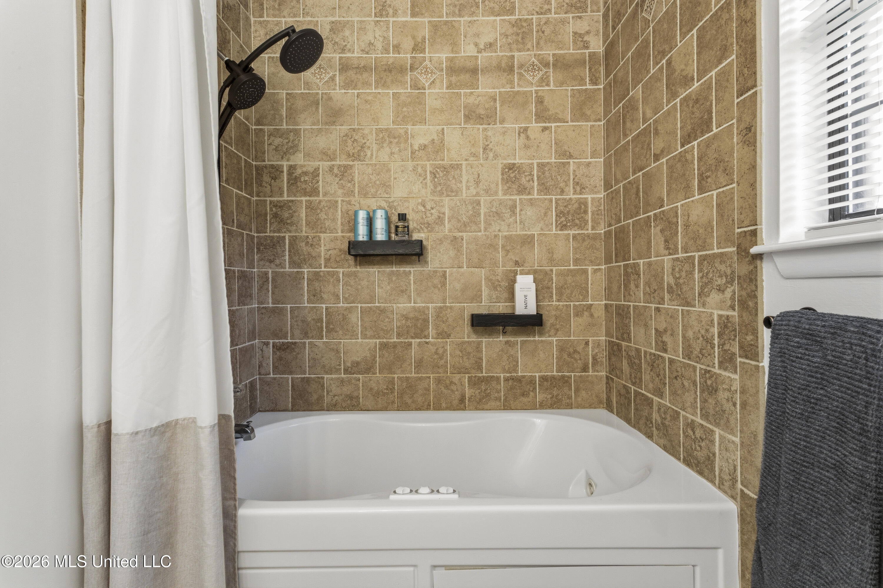 11208 Hillside Hollow Road