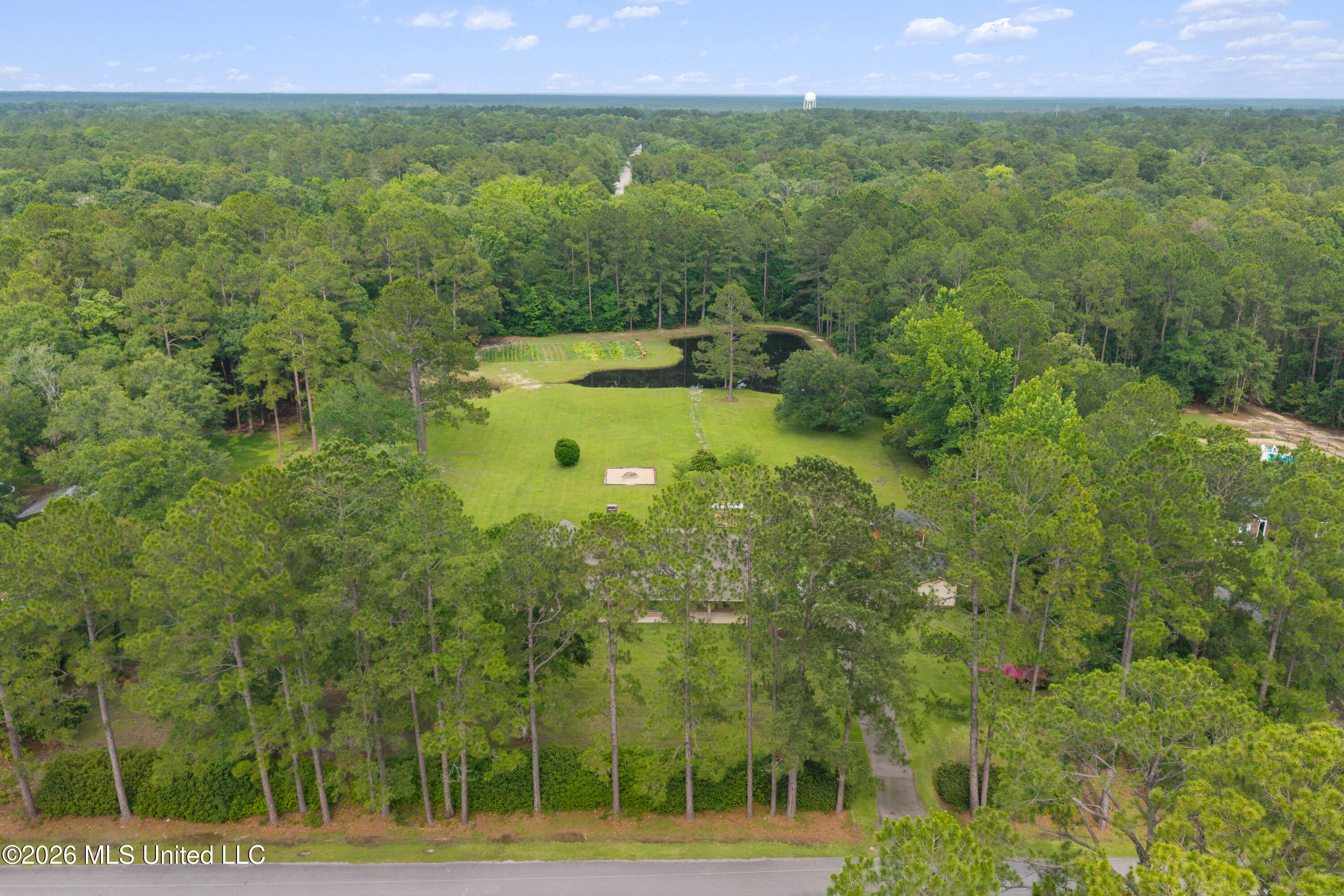 11208 Hillside Hollow Road