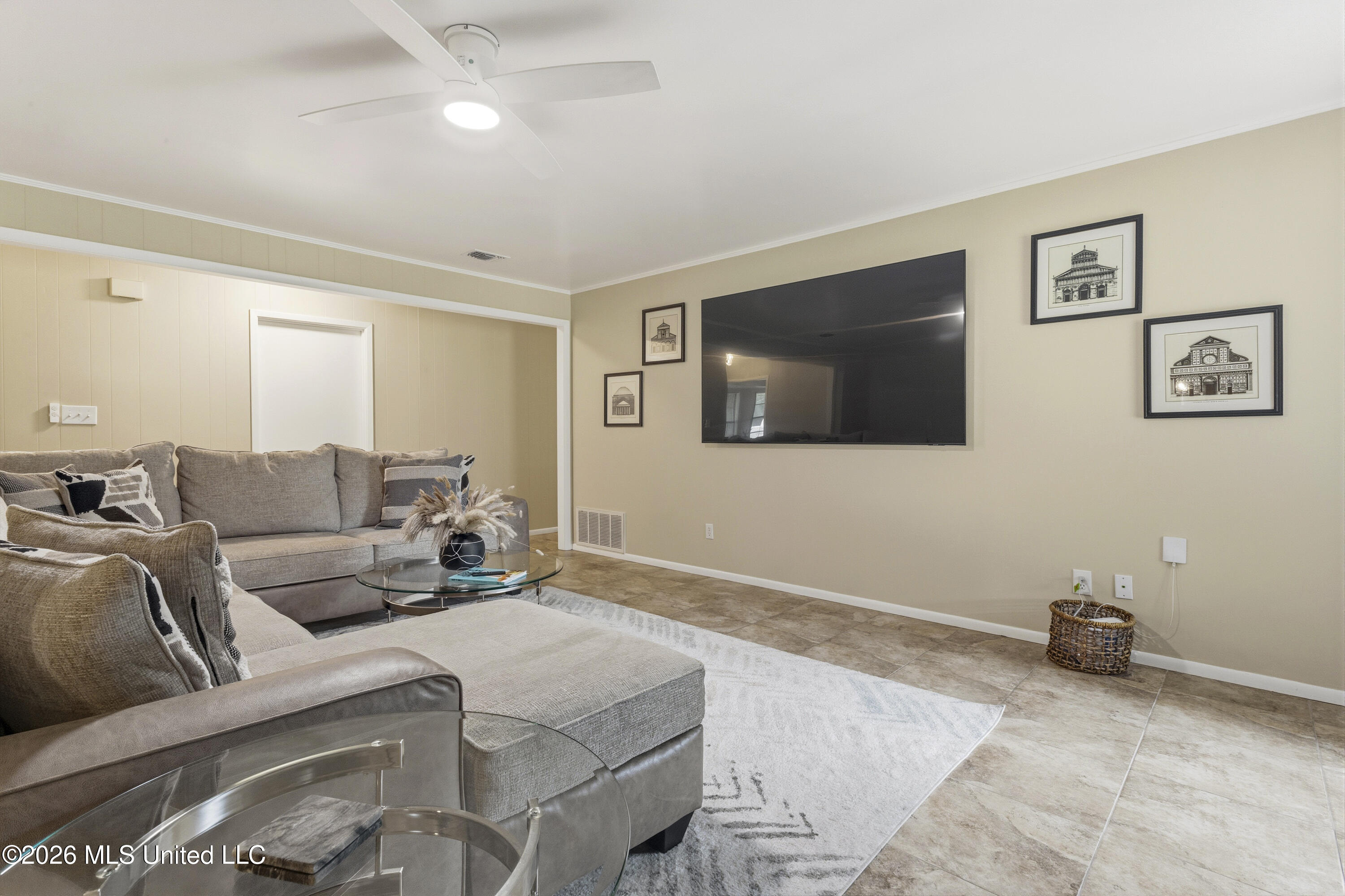 11208 Hillside Hollow Road