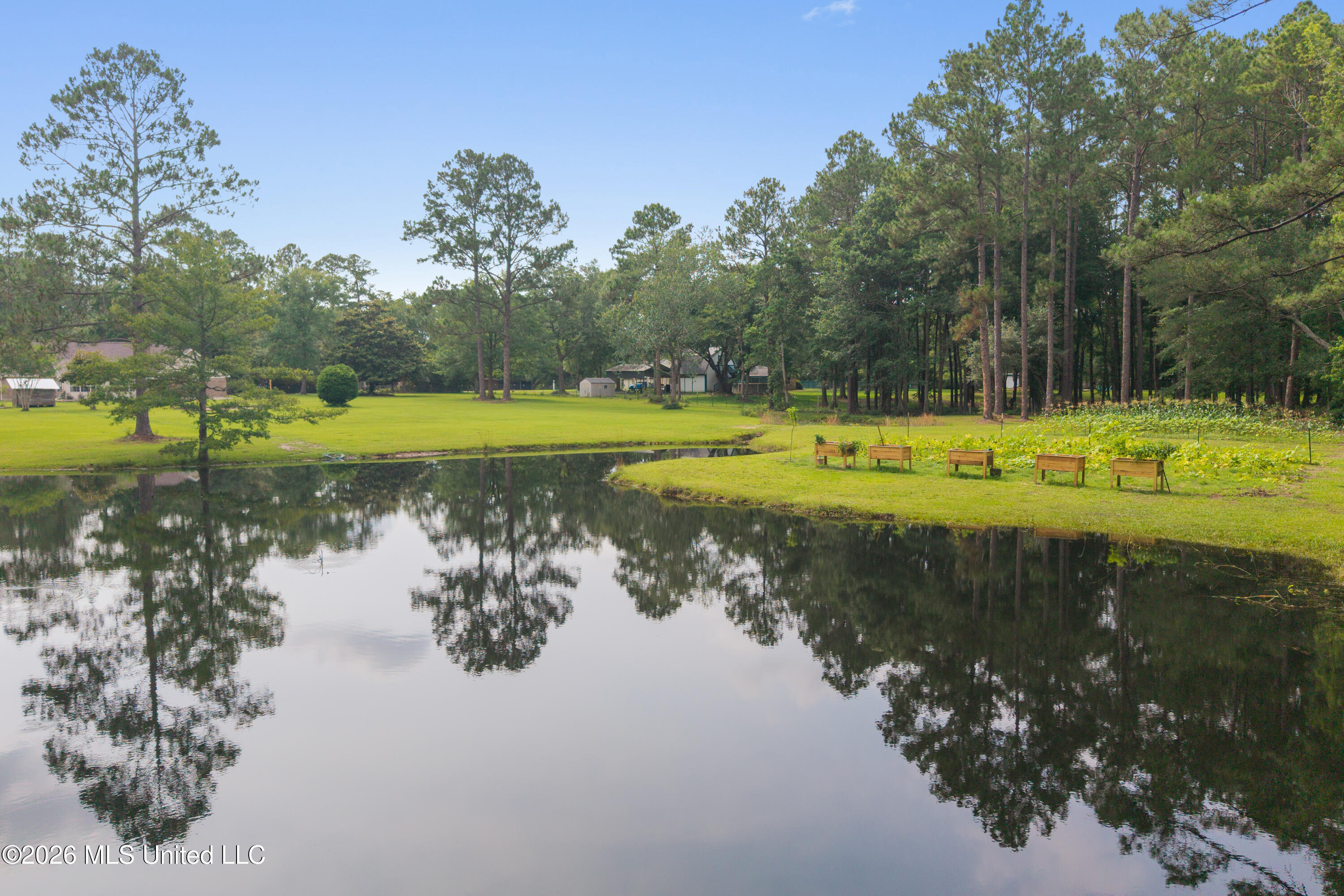 11208 Hillside Hollow Road