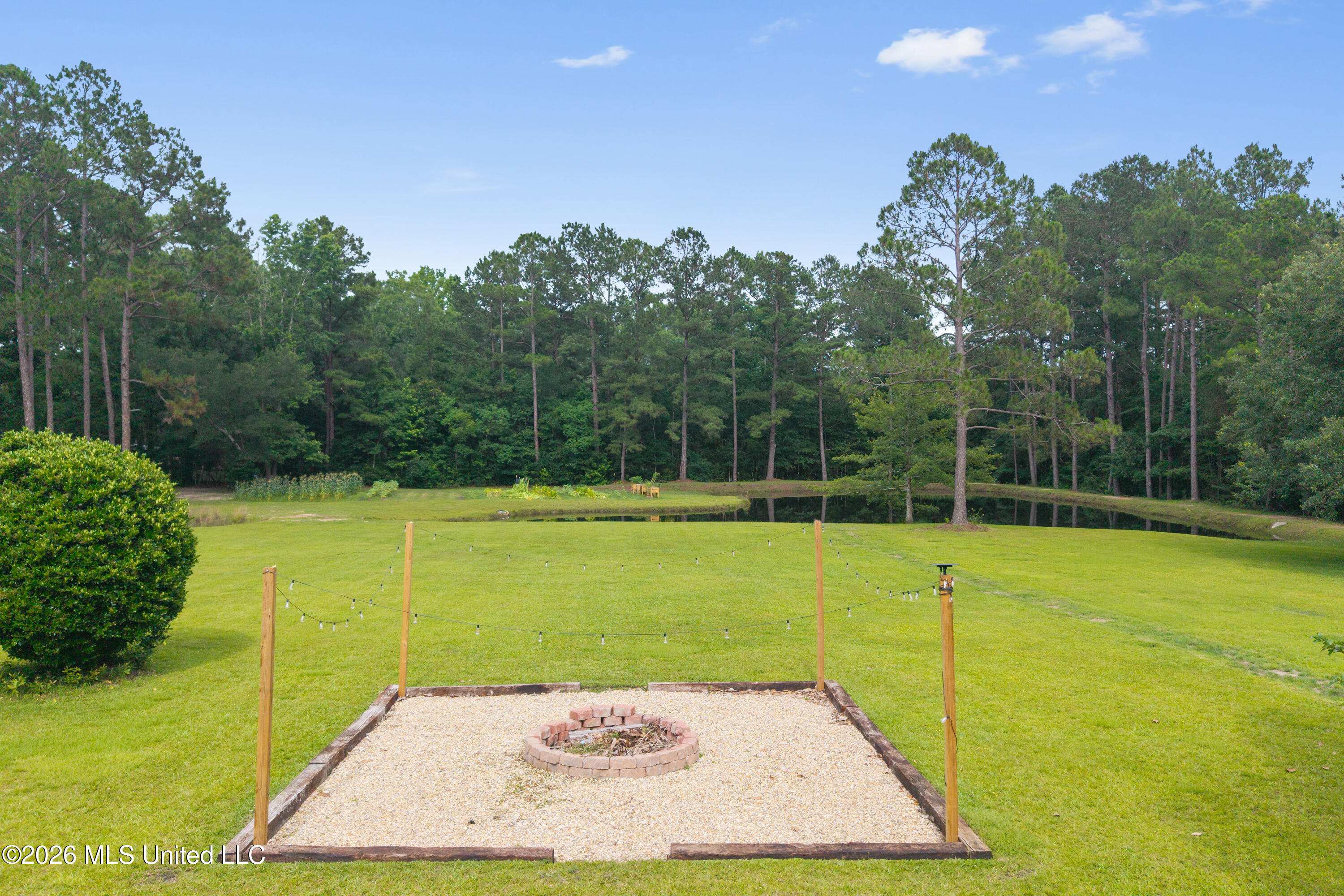 11208 Hillside Hollow Road