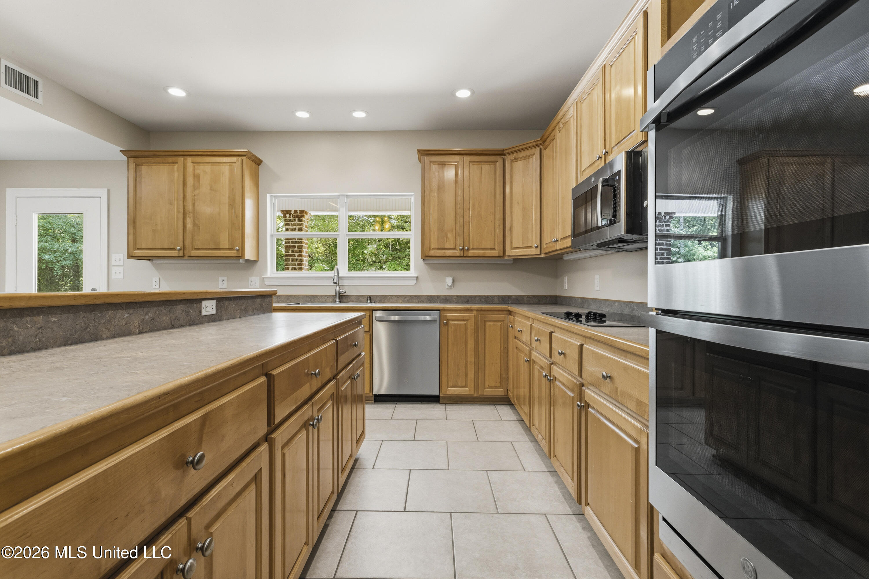 16109 Roberts Road