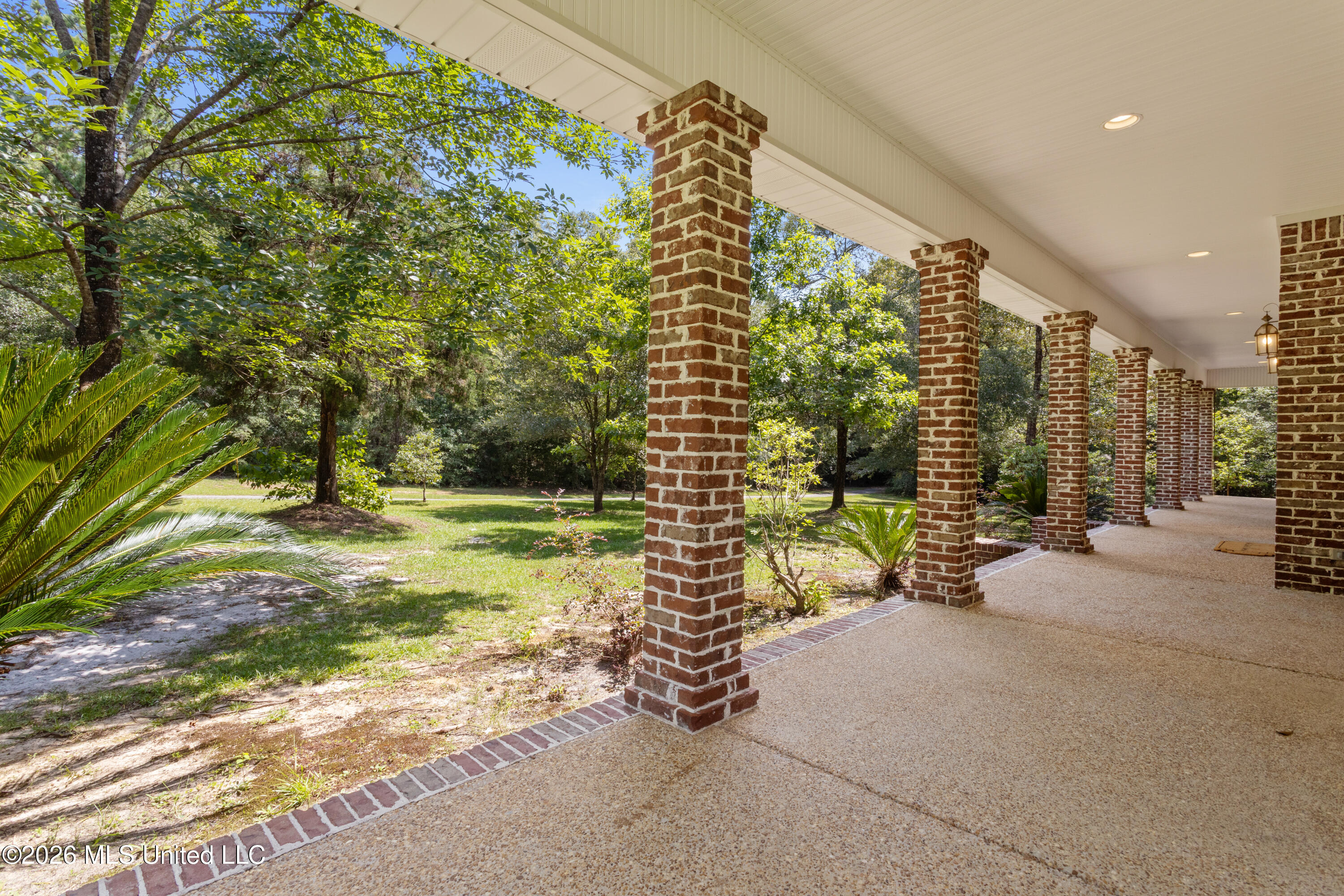16109 Roberts Road
