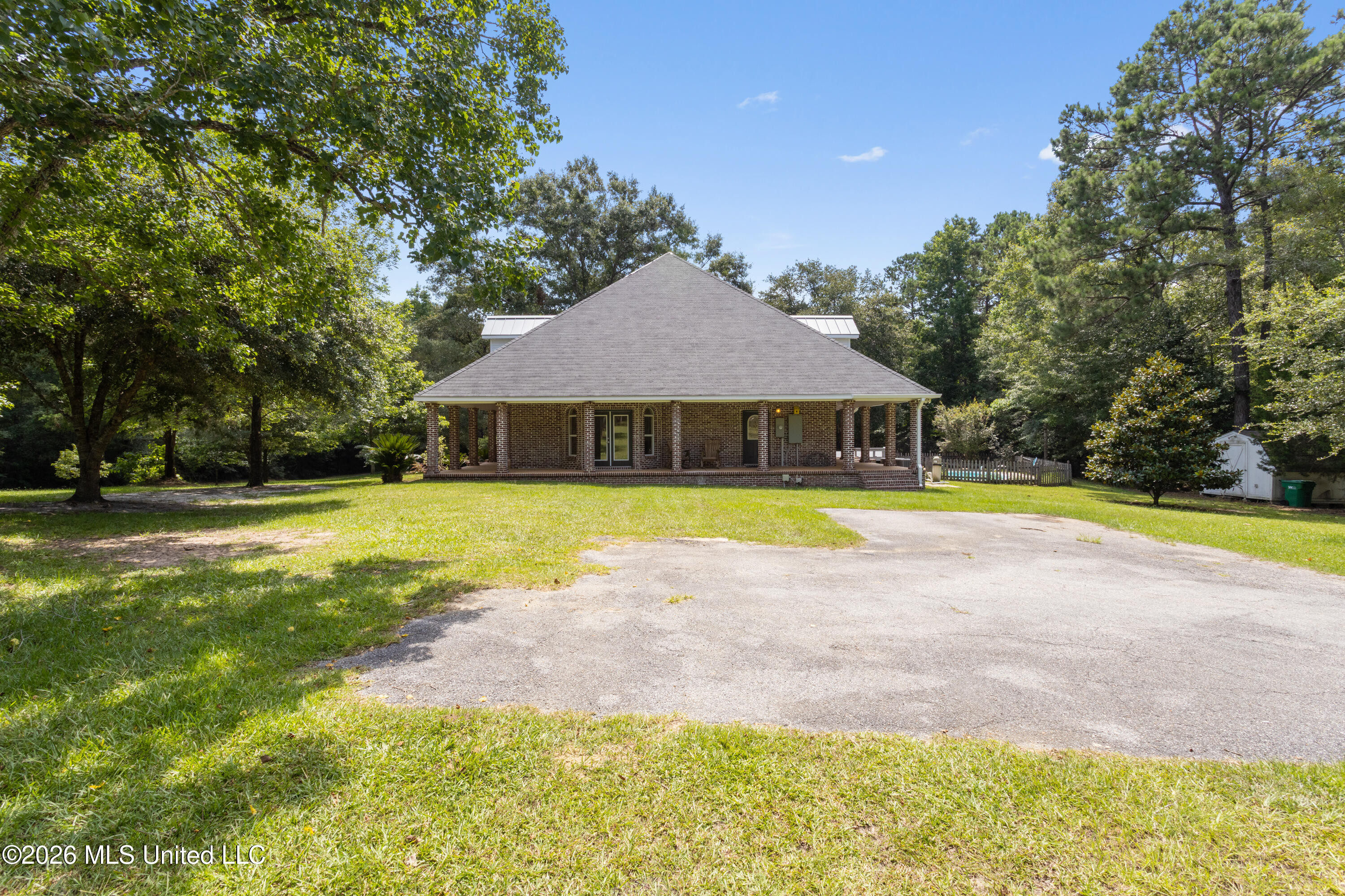 16109 Roberts Road