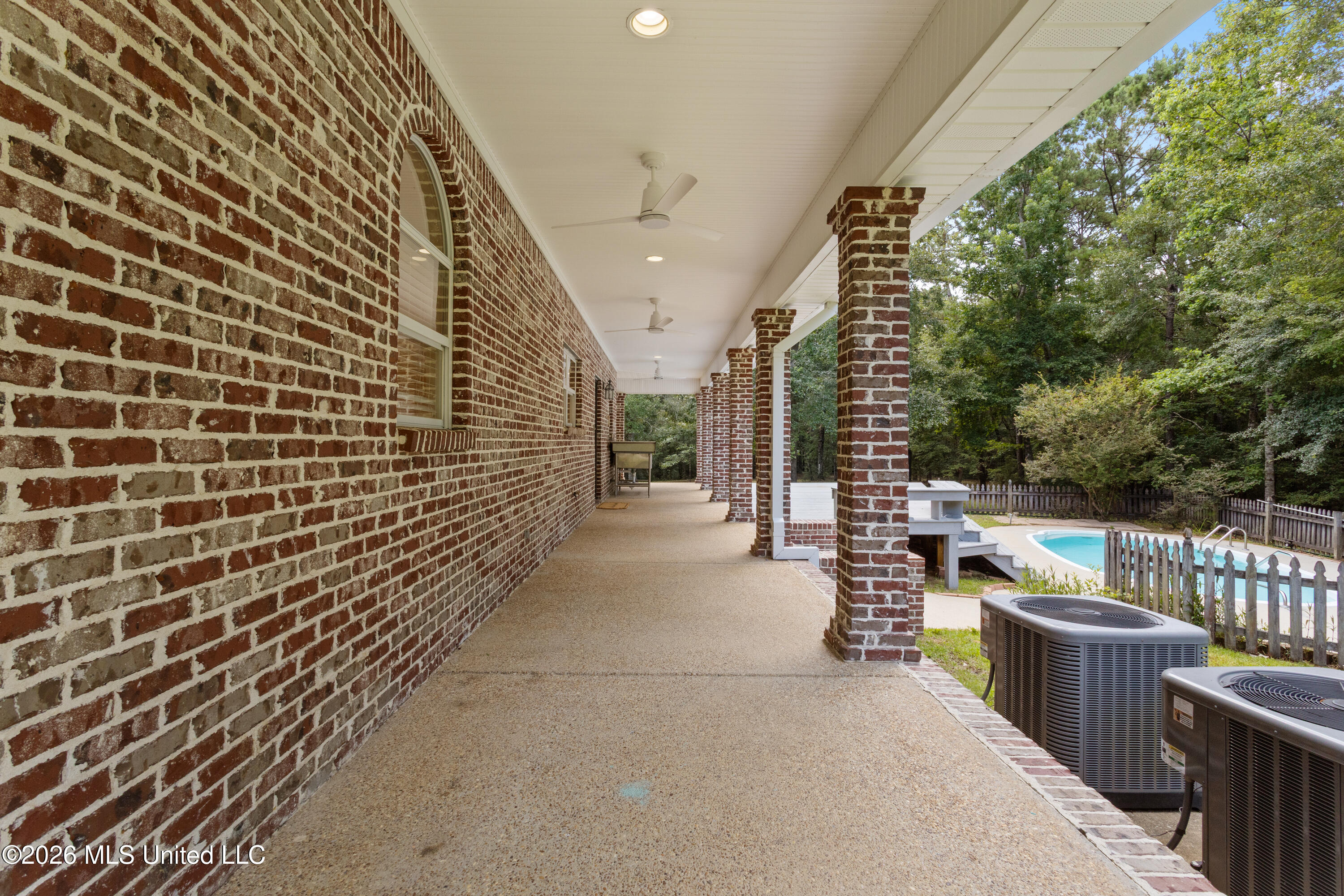 16109 Roberts Road
